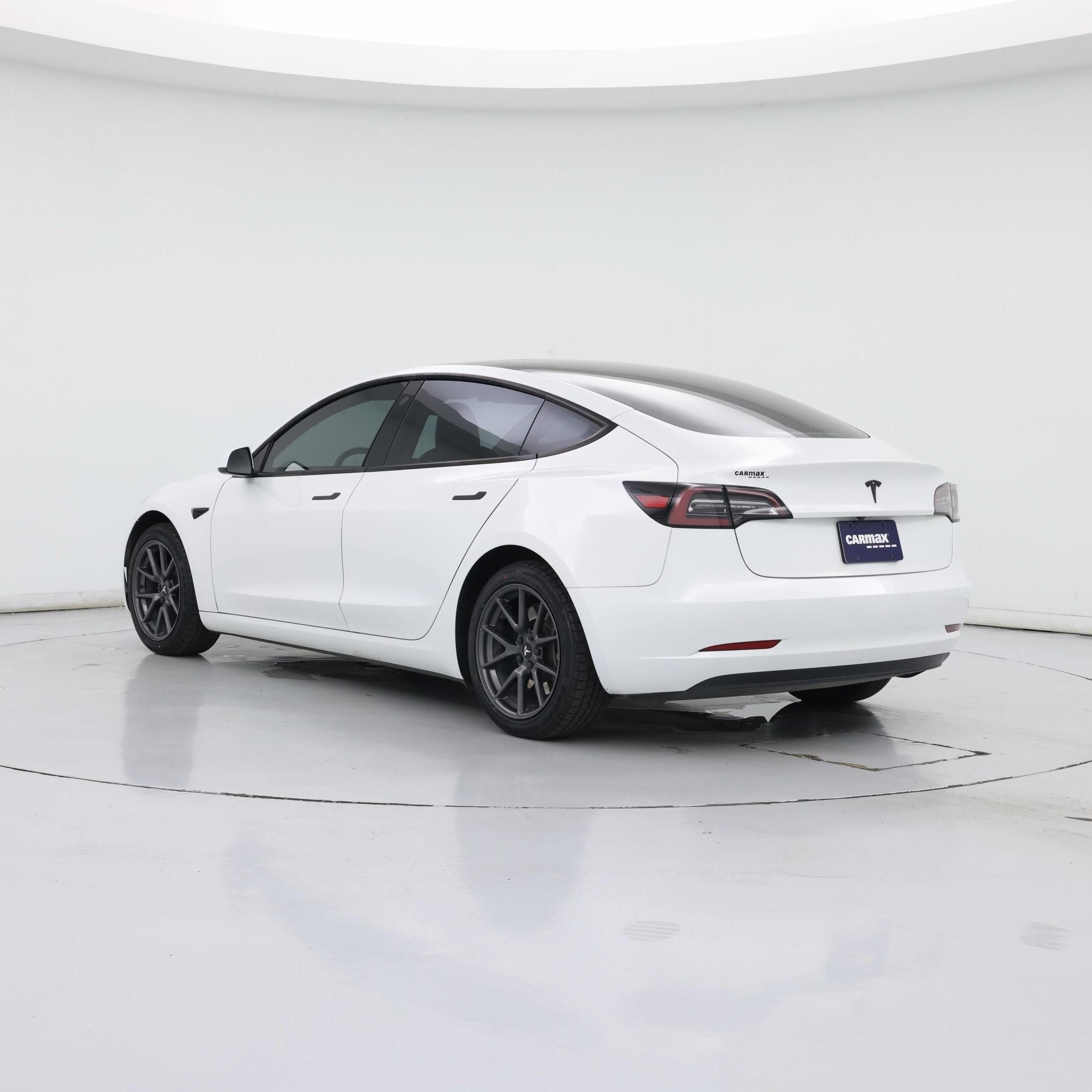 Thumbnail: 2023 Tesla Model 3 - 2