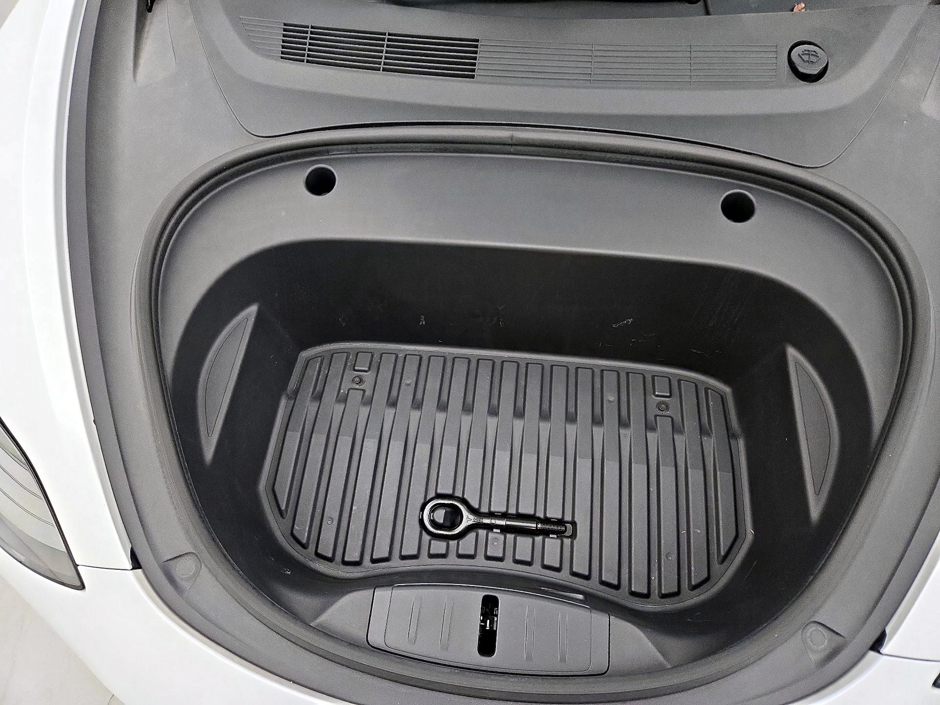Thumbnail: 2023 Tesla Model 3 - 19