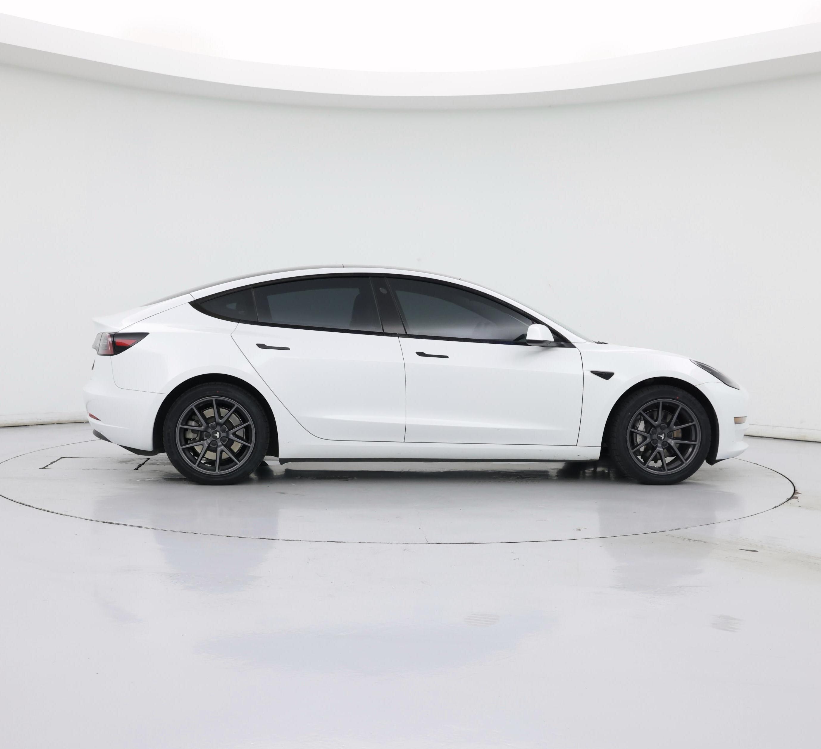 Thumbnail: 2023 Tesla Model 3 - 7