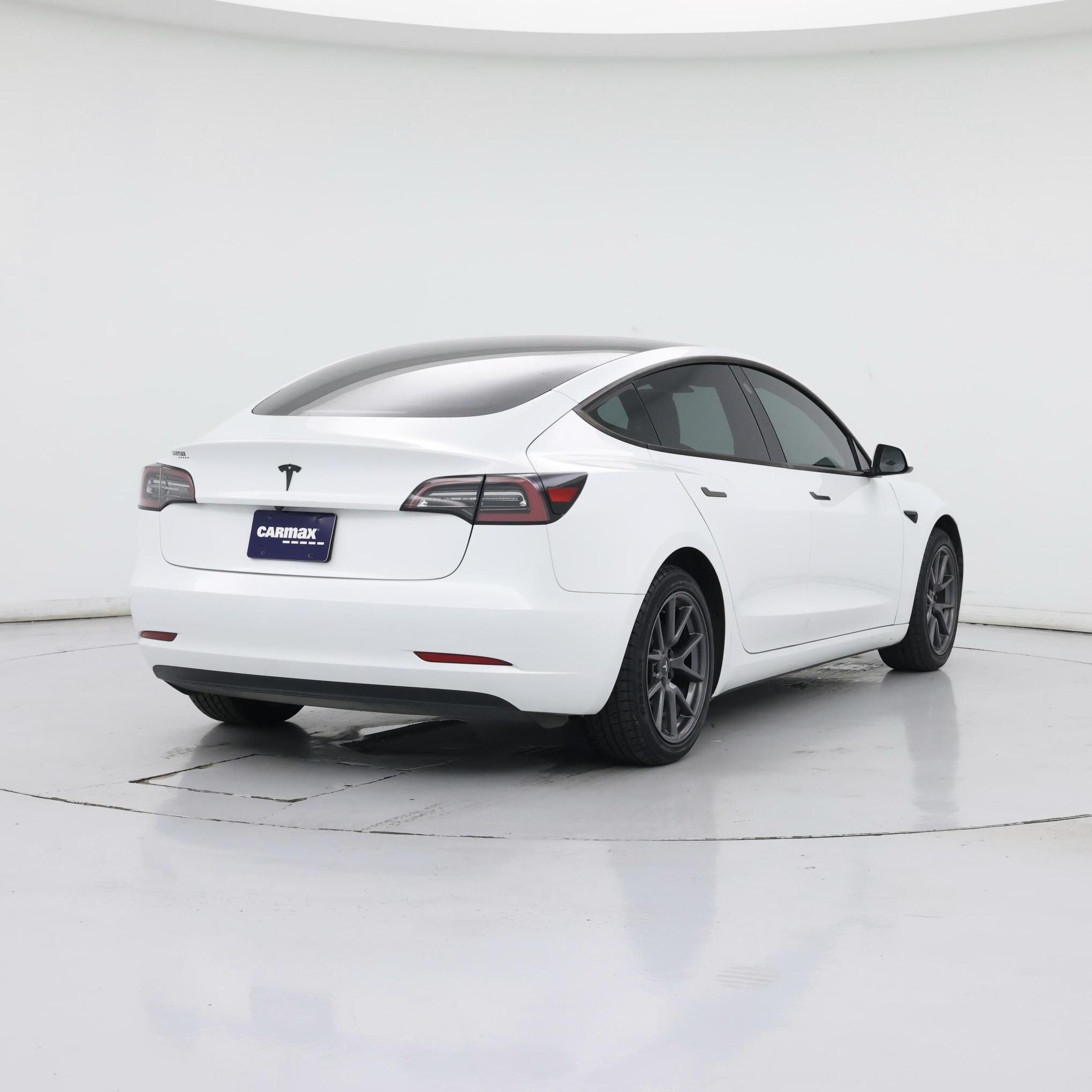 Thumbnail: 2023 Tesla Model 3 - 8