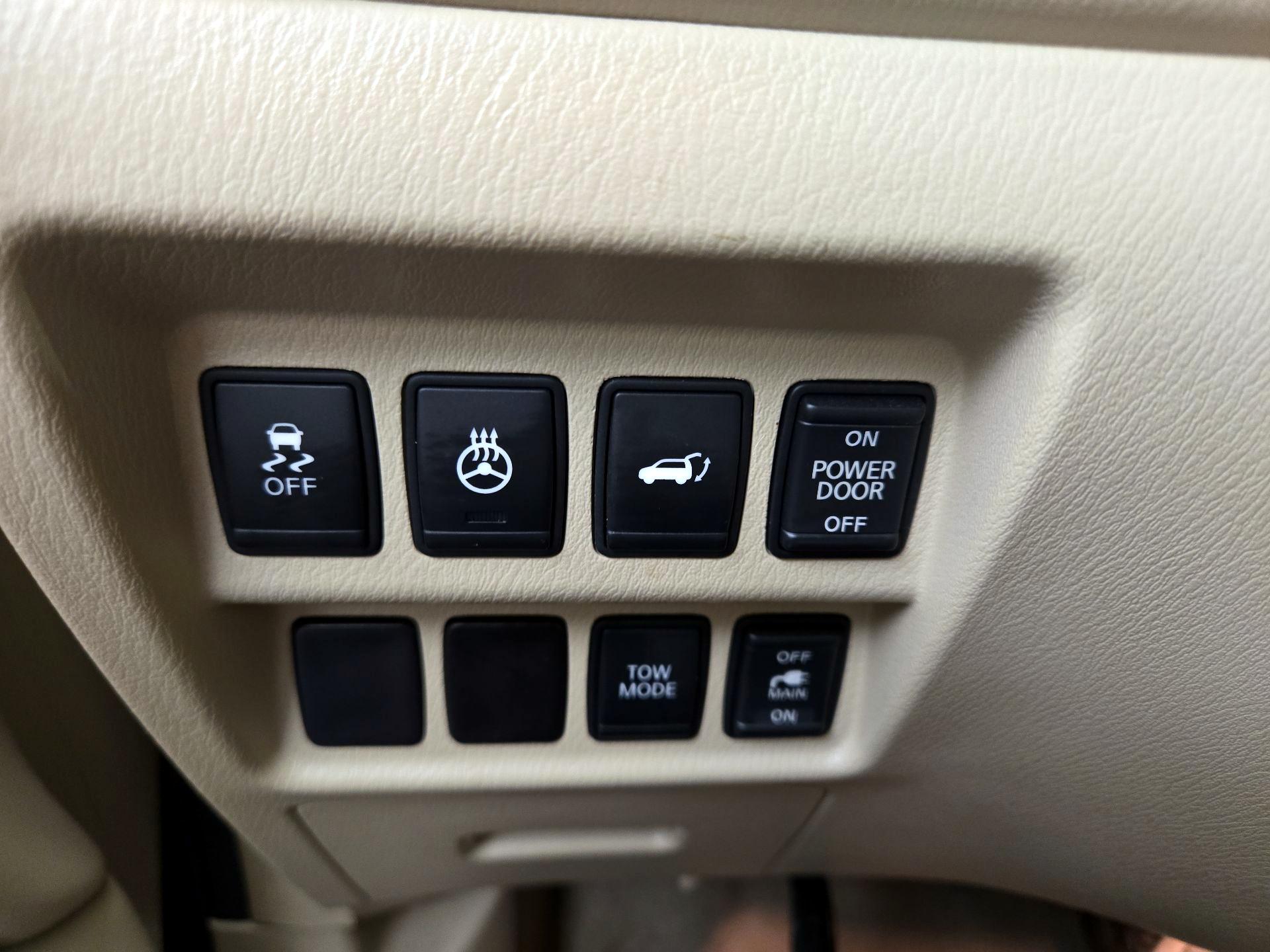 Thumbnail: 2014 Nissan Pathfinder - 13