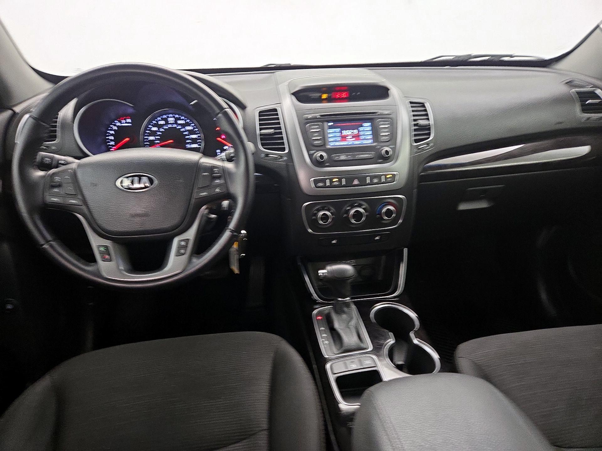 Thumbnail: 2015 Kia Sorento - 9
