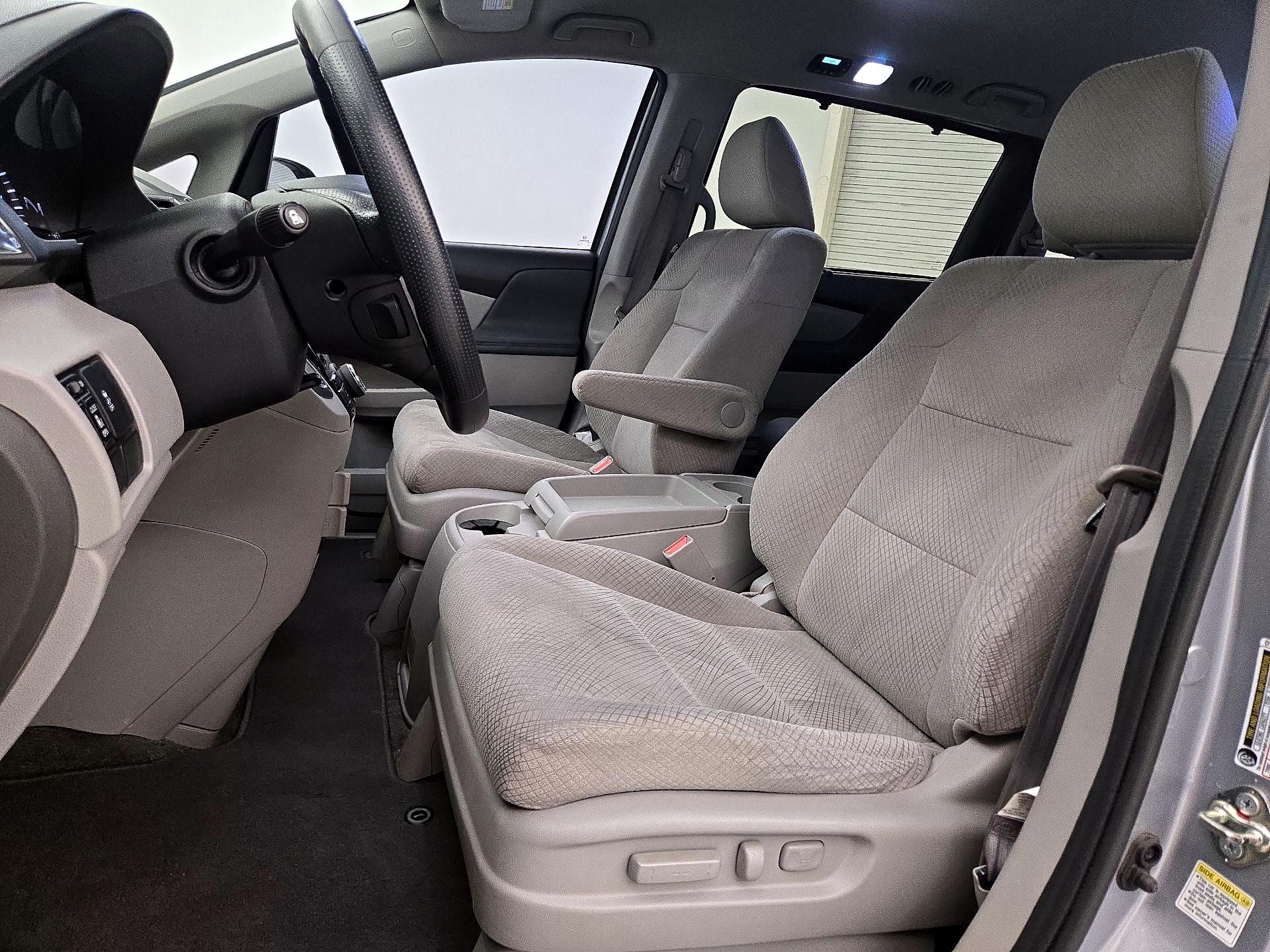 Thumbnail: 2017 Honda Odyssey - 11