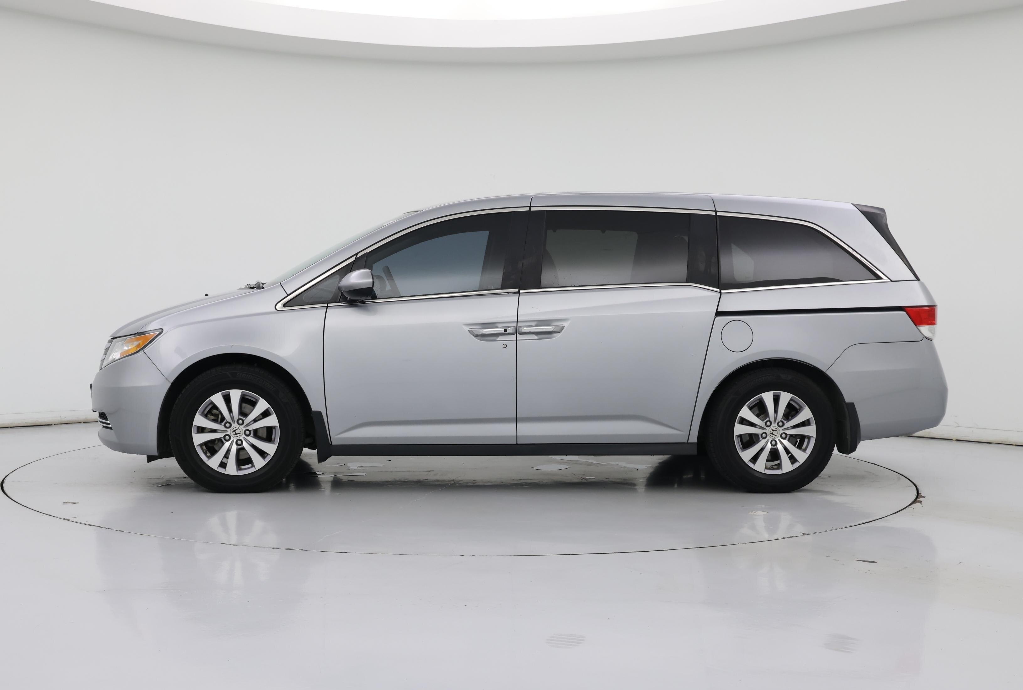 Thumbnail: 2017 Honda Odyssey - 3
