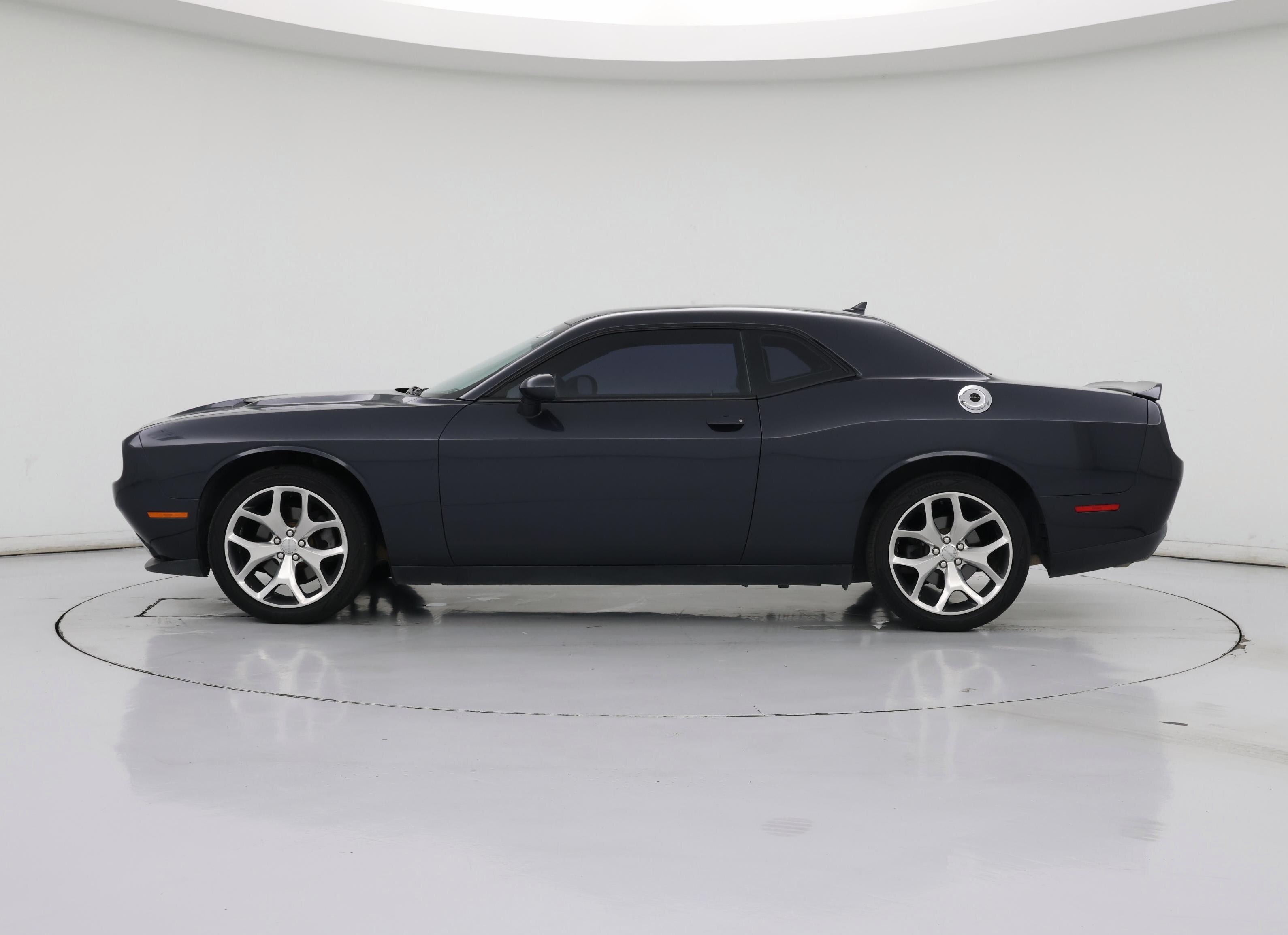 Thumbnail: 2016 Dodge Challenger - 3