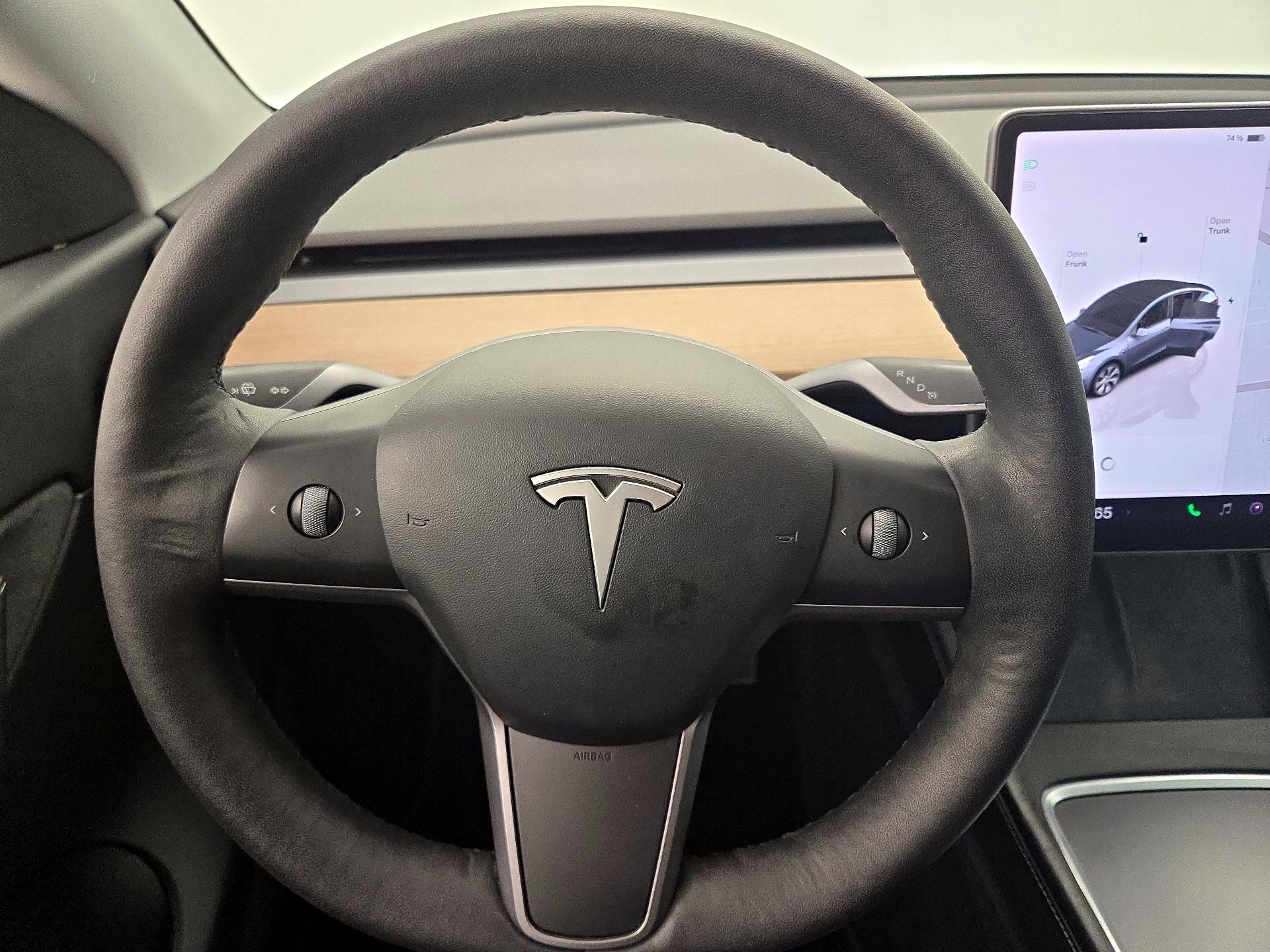 Thumbnail: 2022 Tesla Model Y - 10