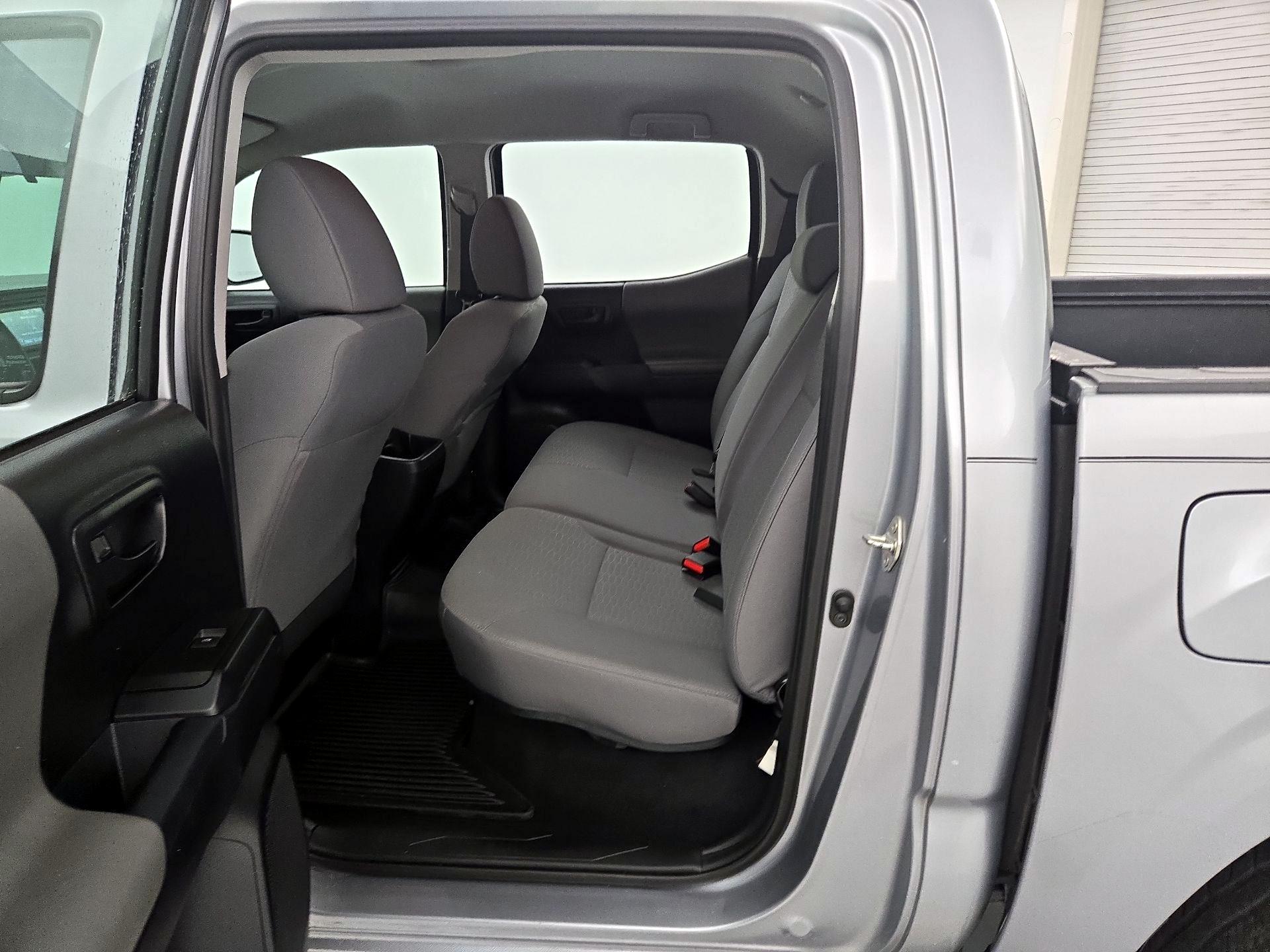Thumbnail: 2018 Toyota Tacoma - 19