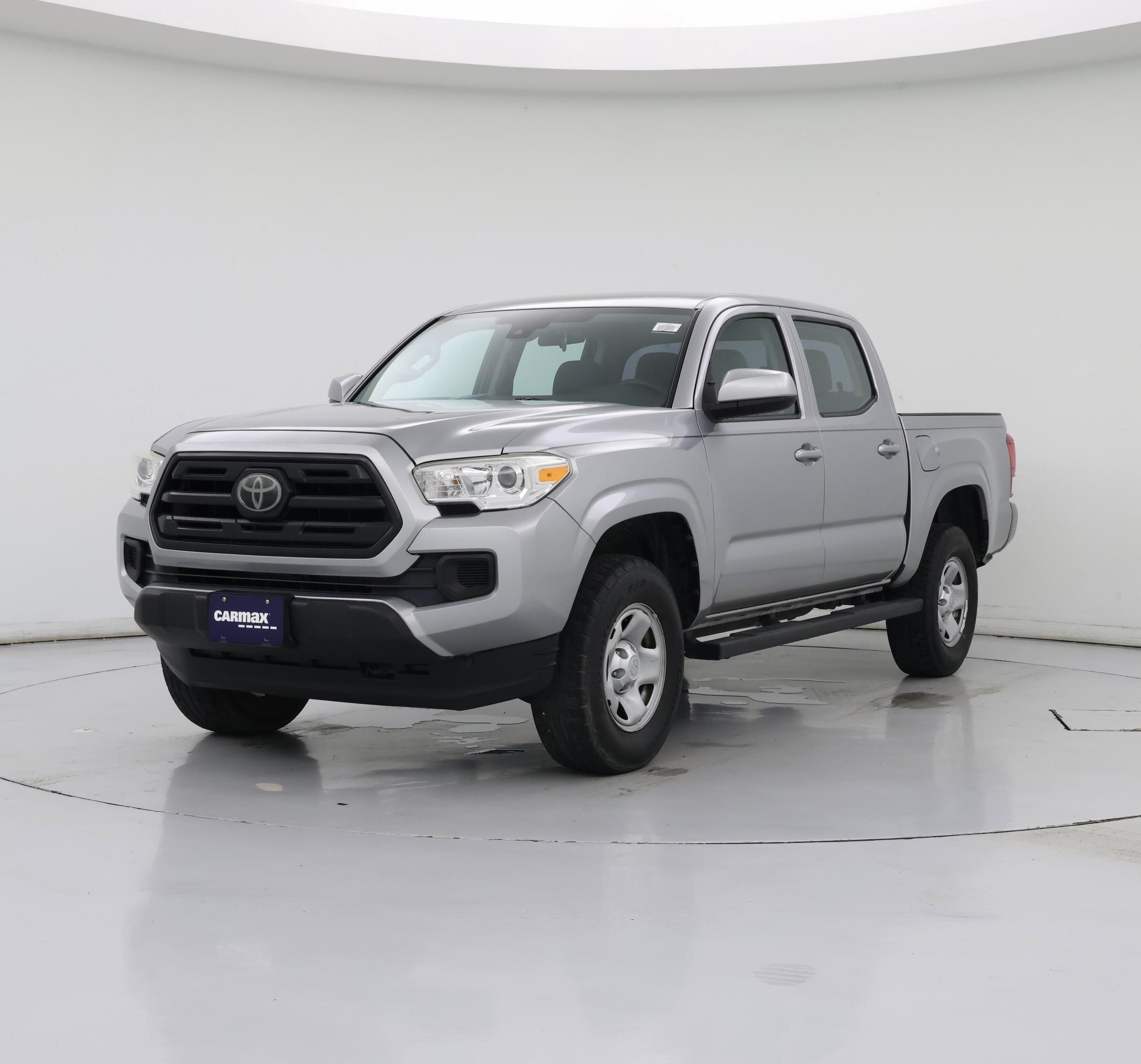 Thumbnail: 2018 Toyota Tacoma - 4