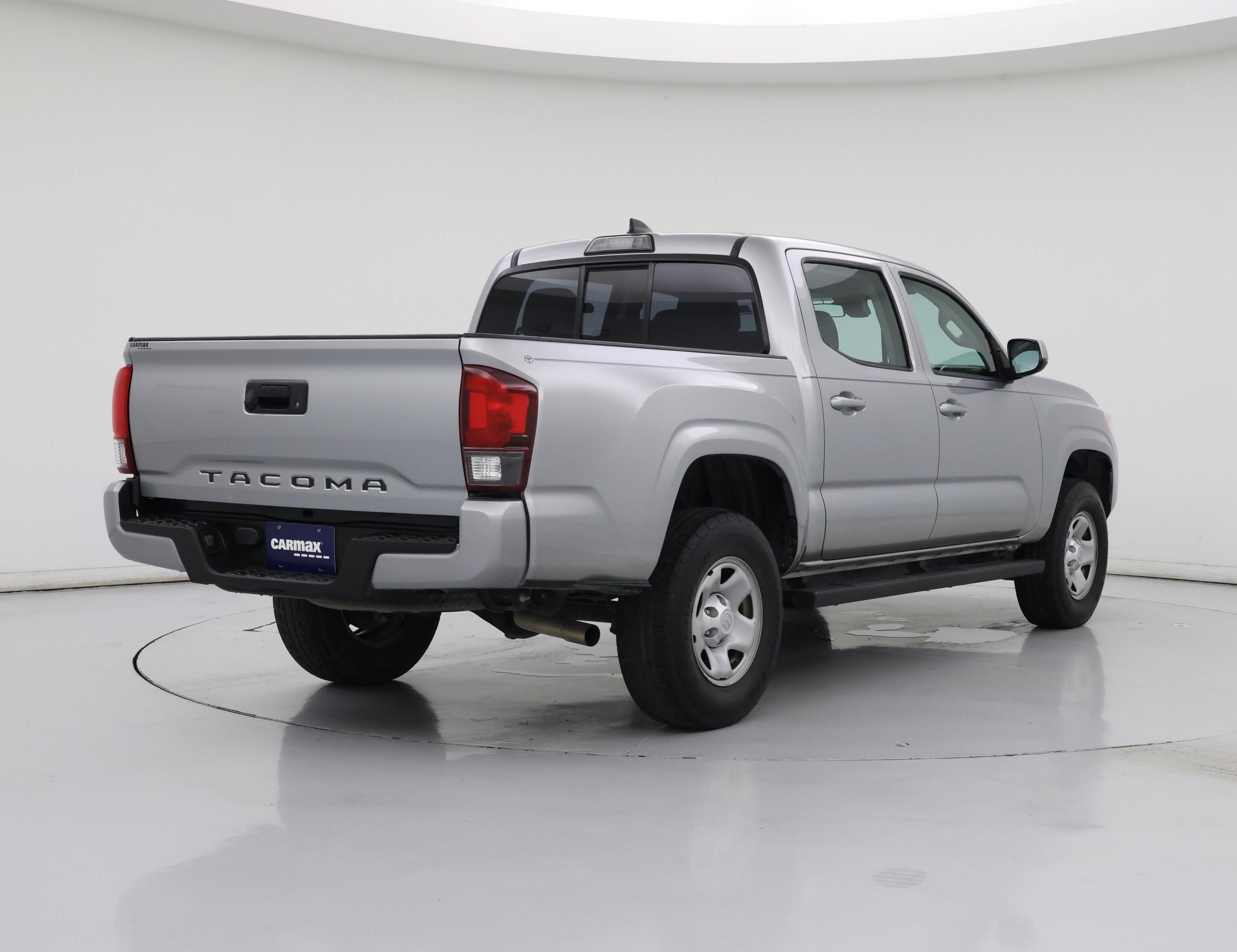 Thumbnail: 2018 Toyota Tacoma - 8