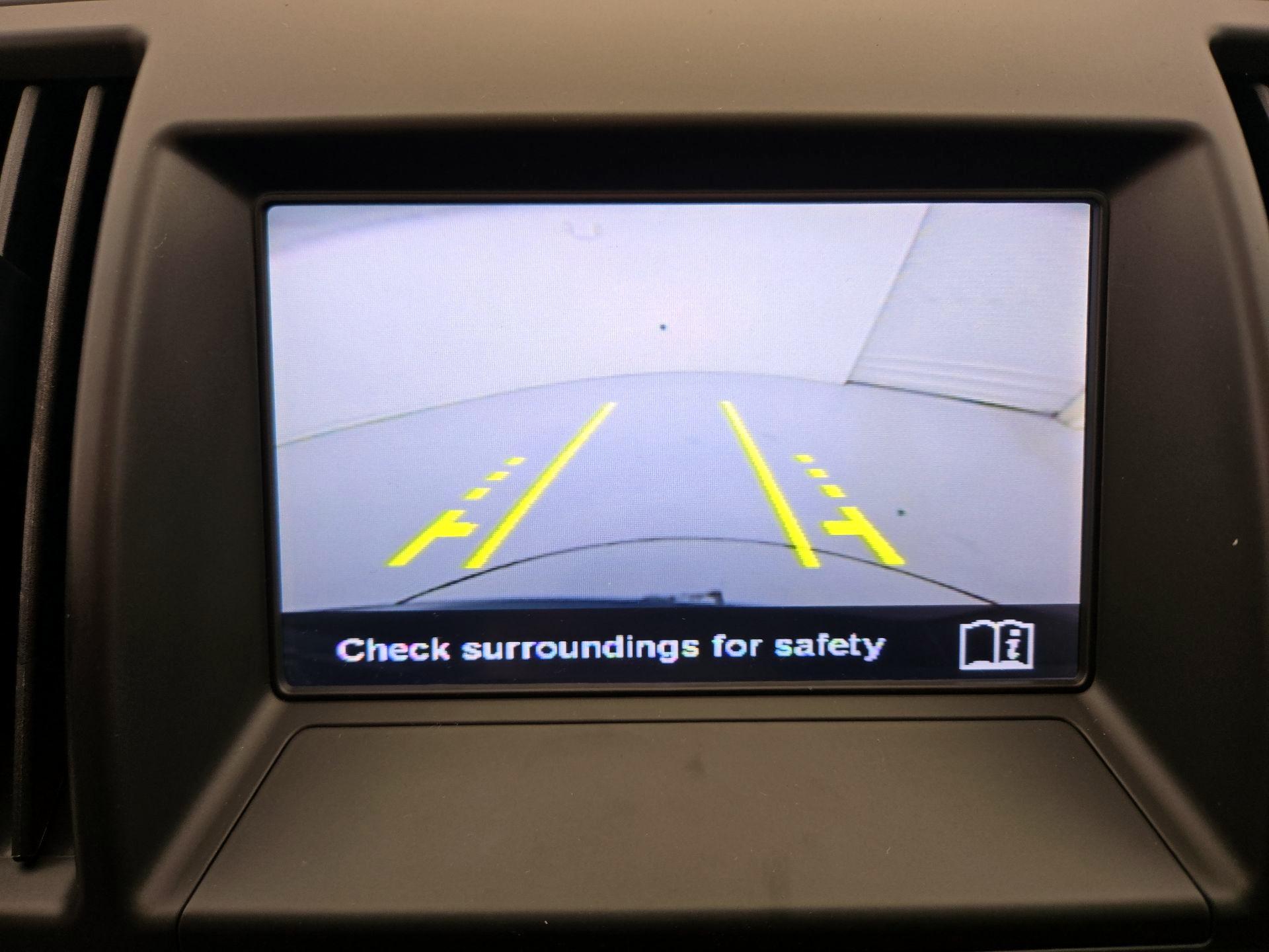 Thumbnail: 2015 Land Rover LR2 - 14