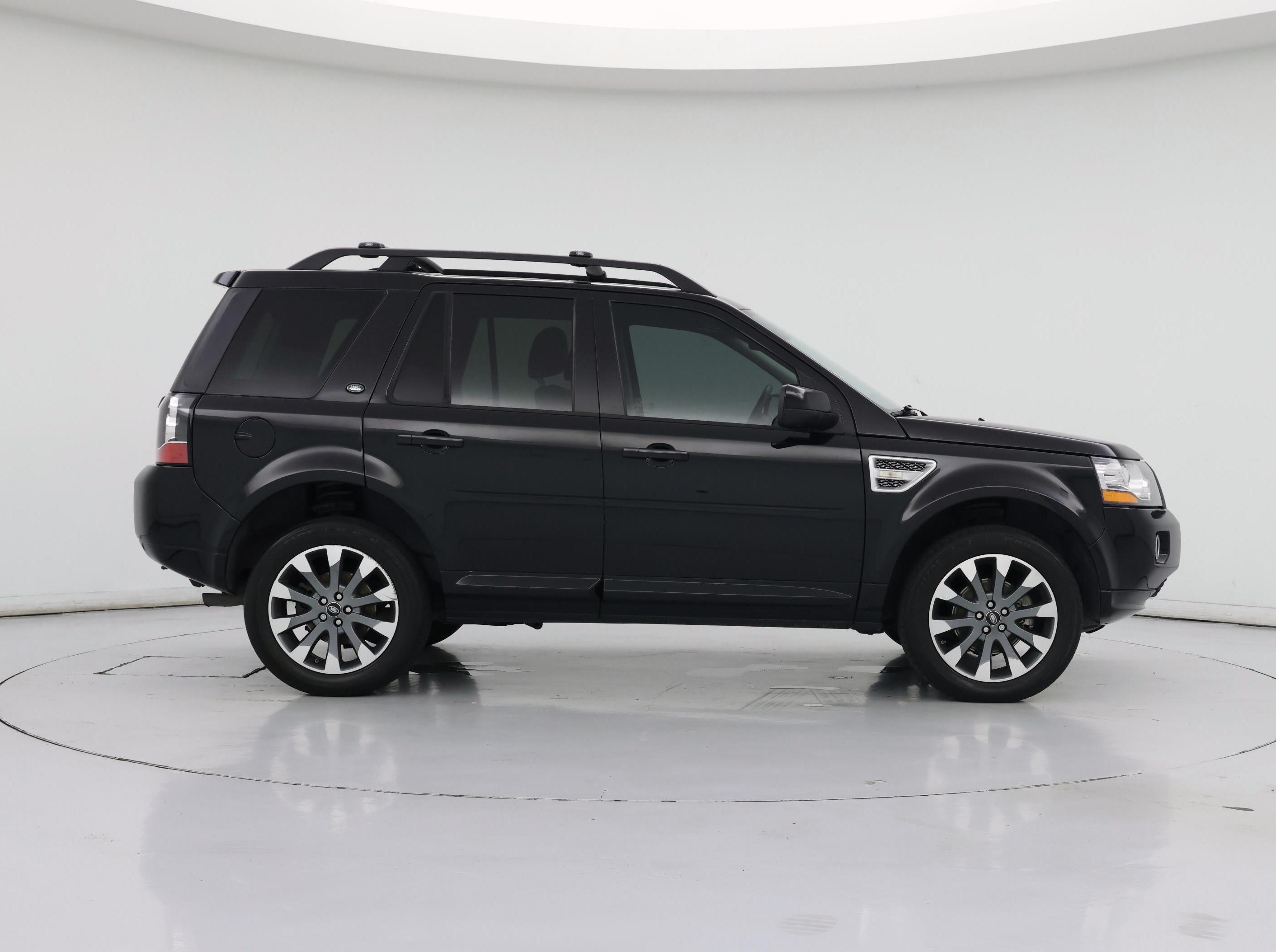Thumbnail: 2015 Land Rover LR2 - 7