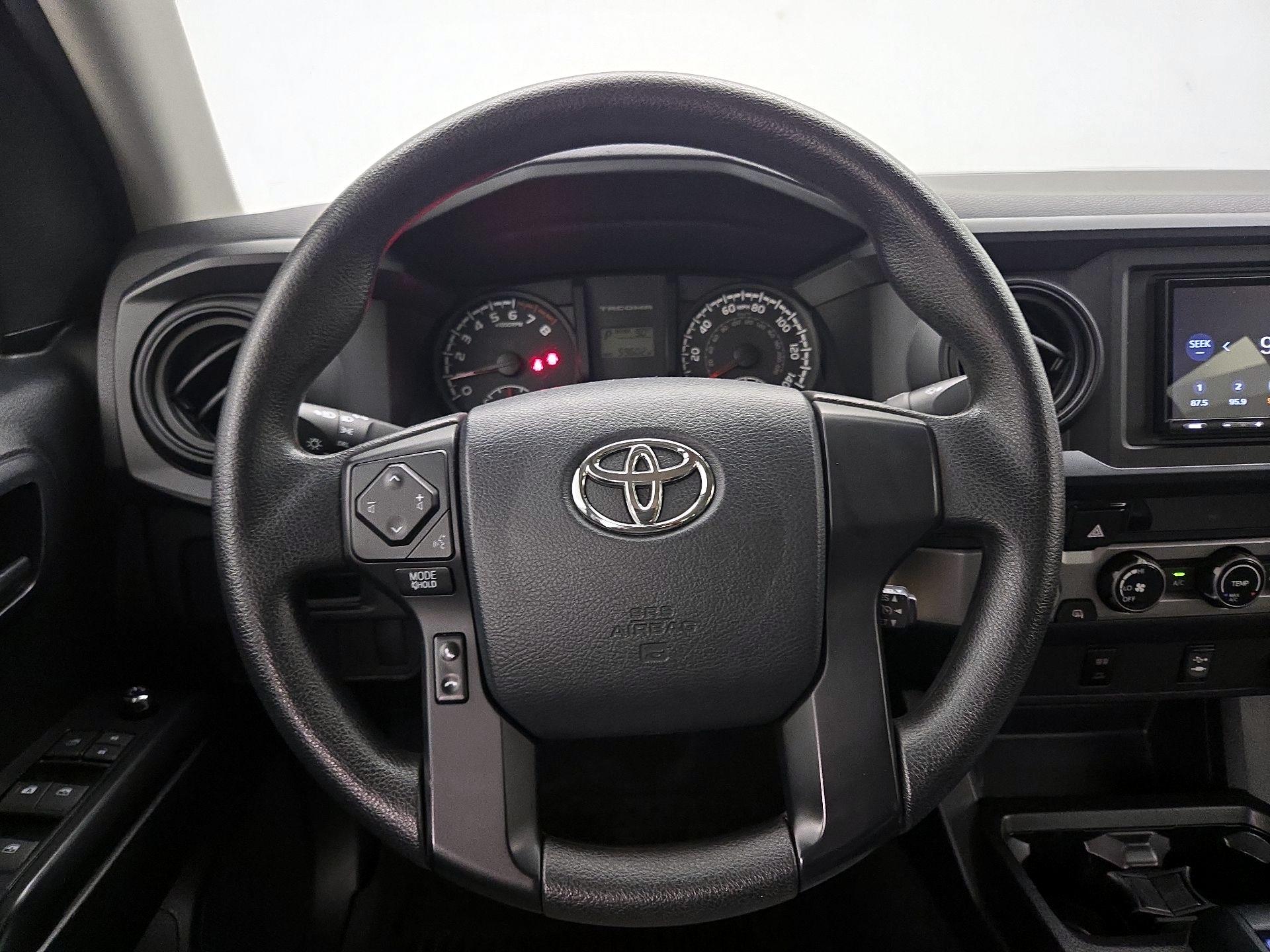 Thumbnail: 2017 Toyota Tacoma - 10