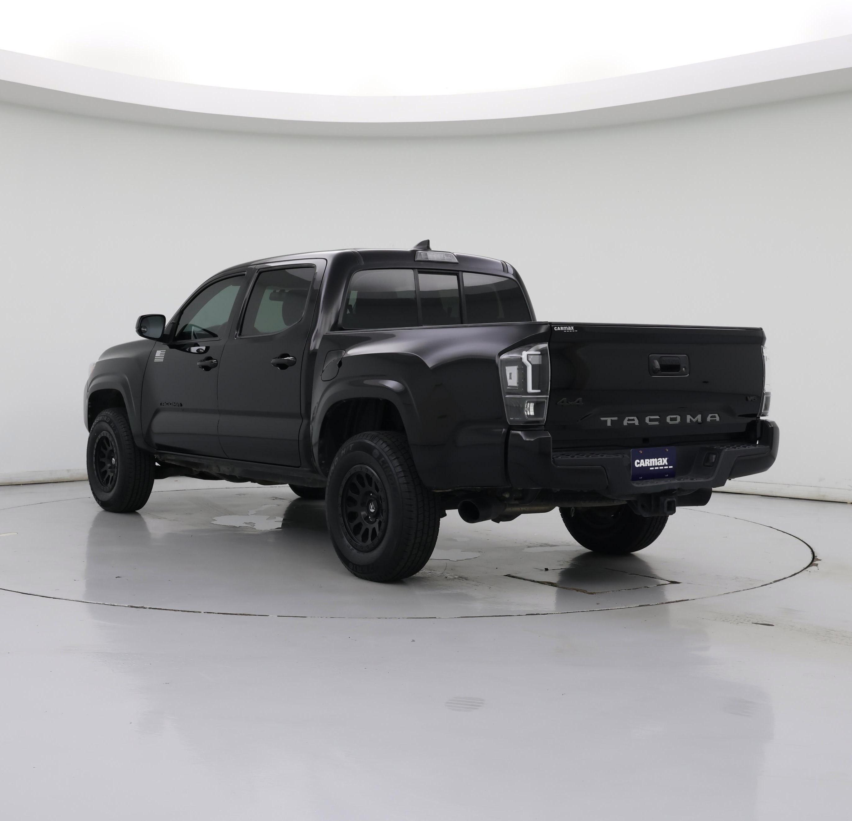 Thumbnail: 2017 Toyota Tacoma - 2