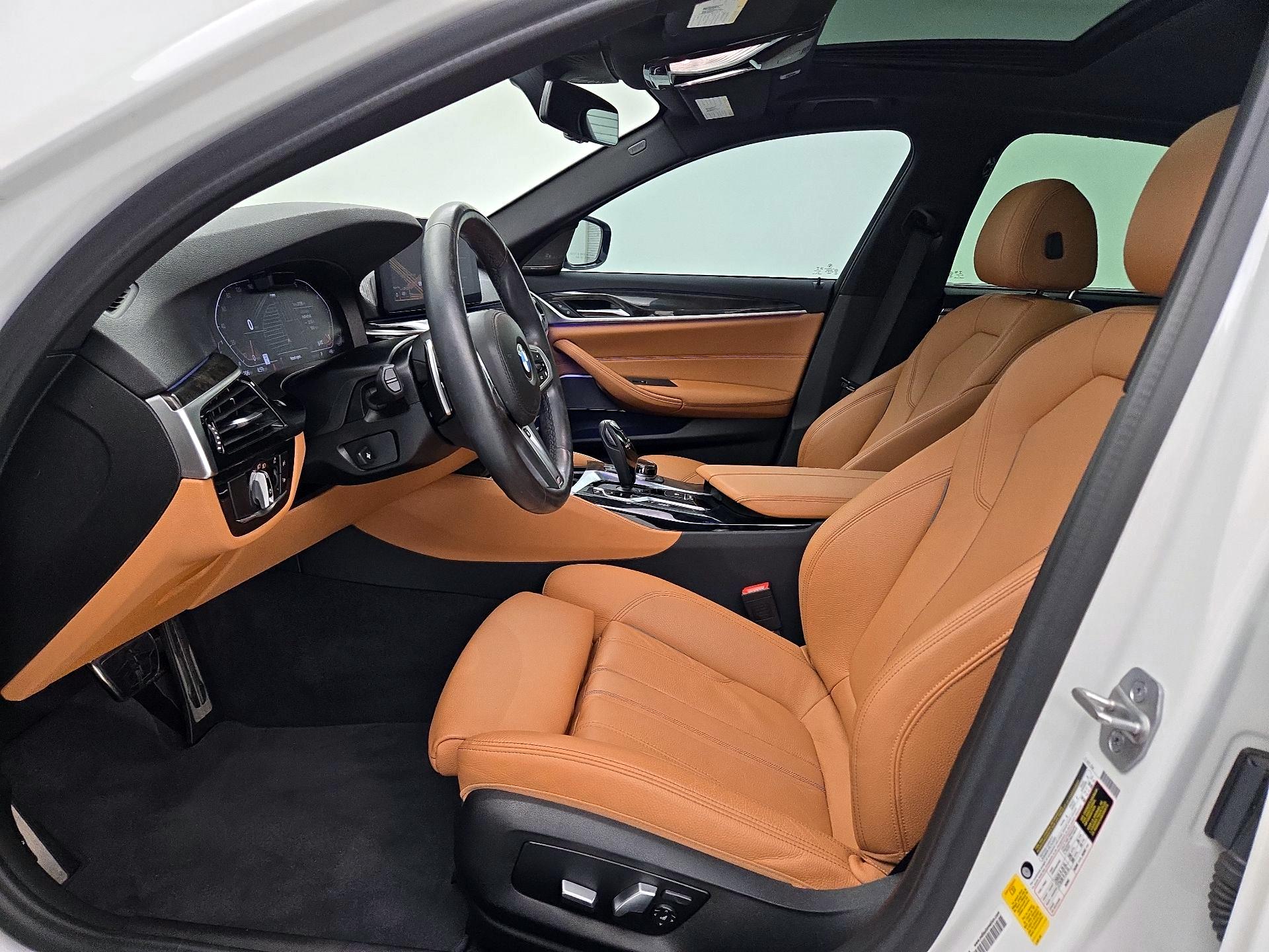 Thumbnail: 2021 BMW 5 Series - 11