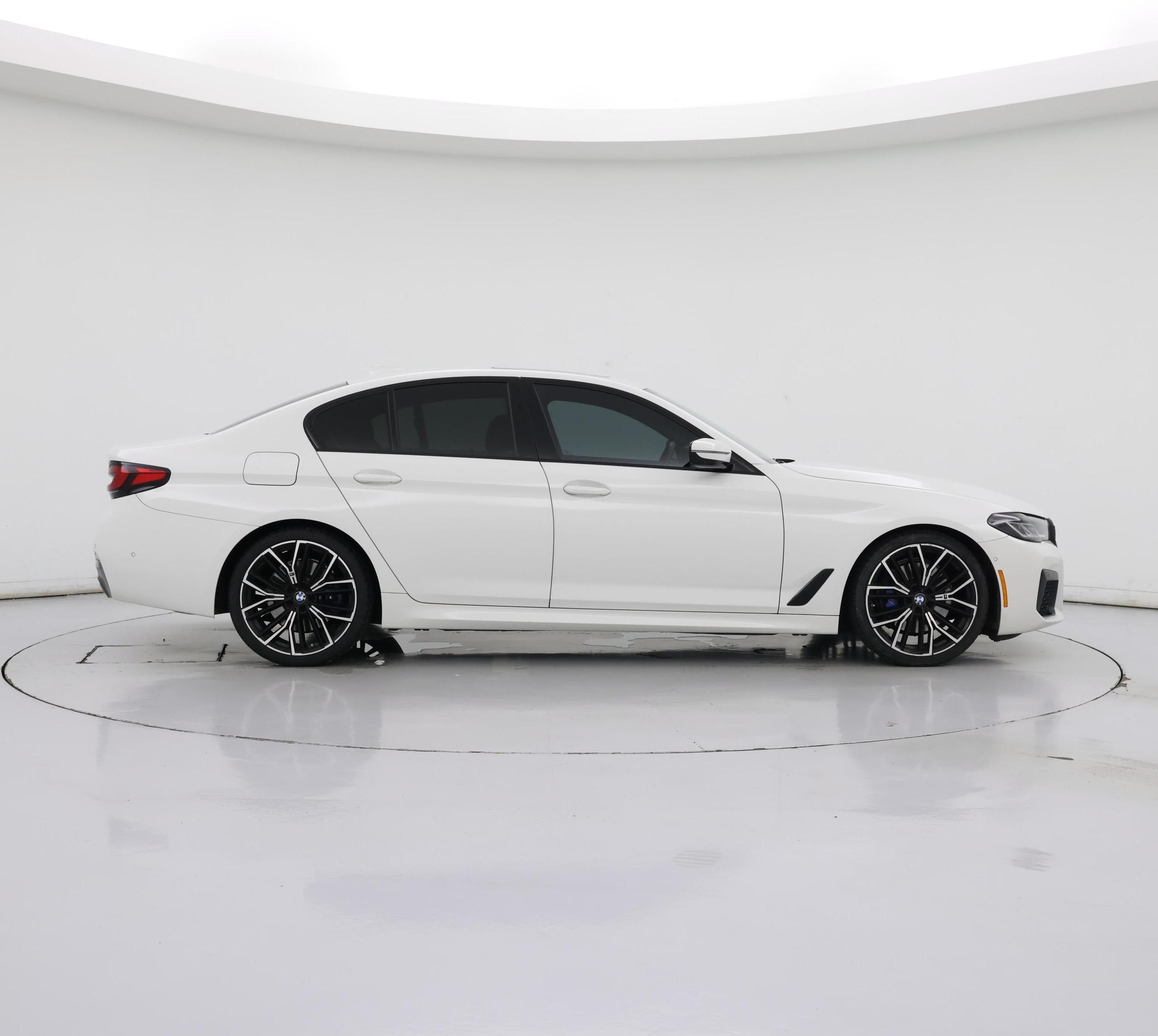 Thumbnail: 2021 BMW 5 Series - 7