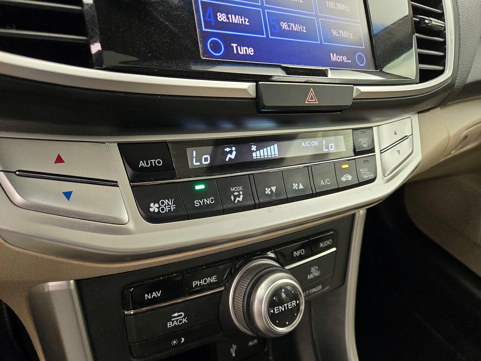 Thumbnail: 2013 Honda Accord - 17