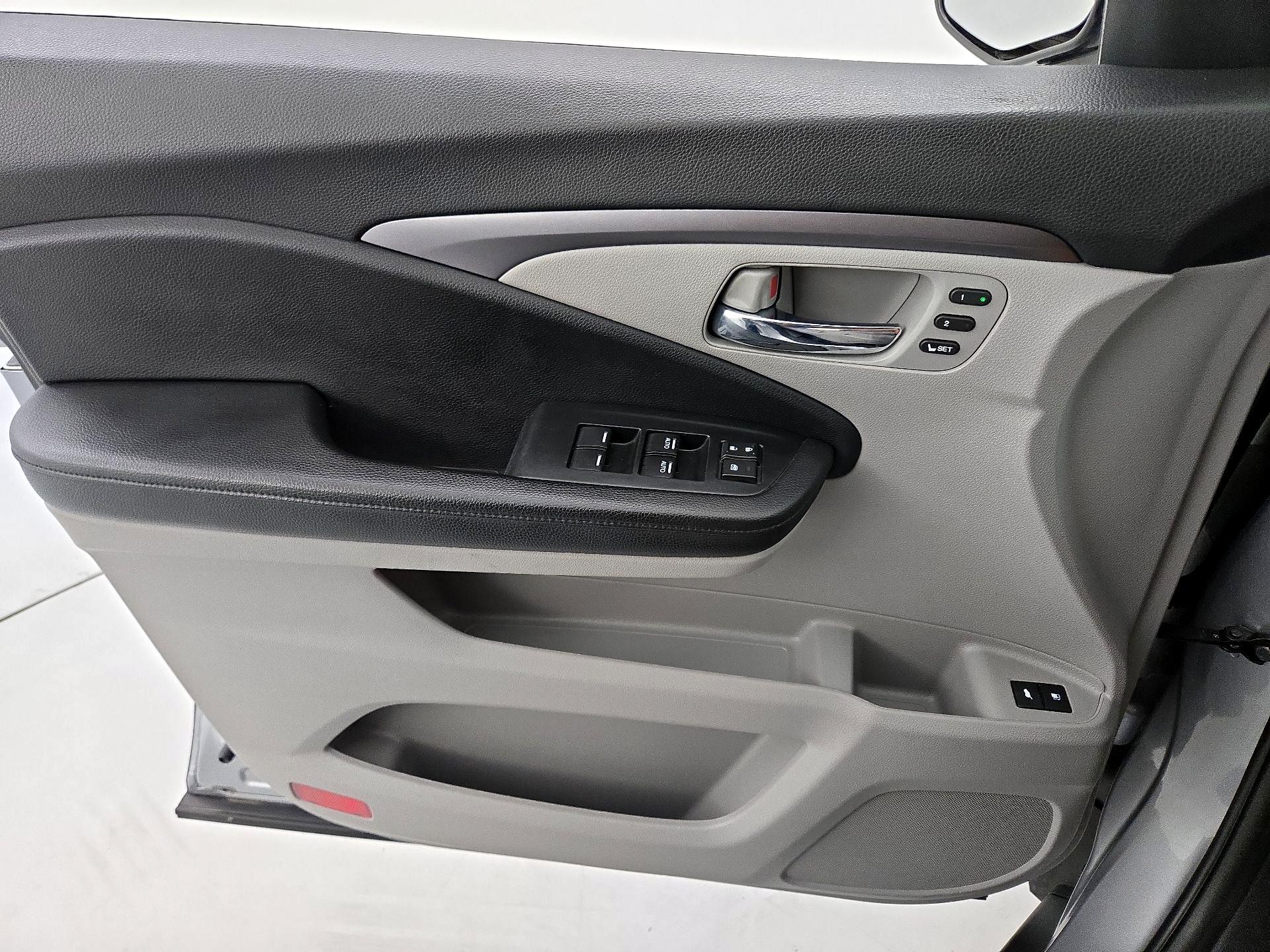 Thumbnail: 2021 Honda Pilot - 12
