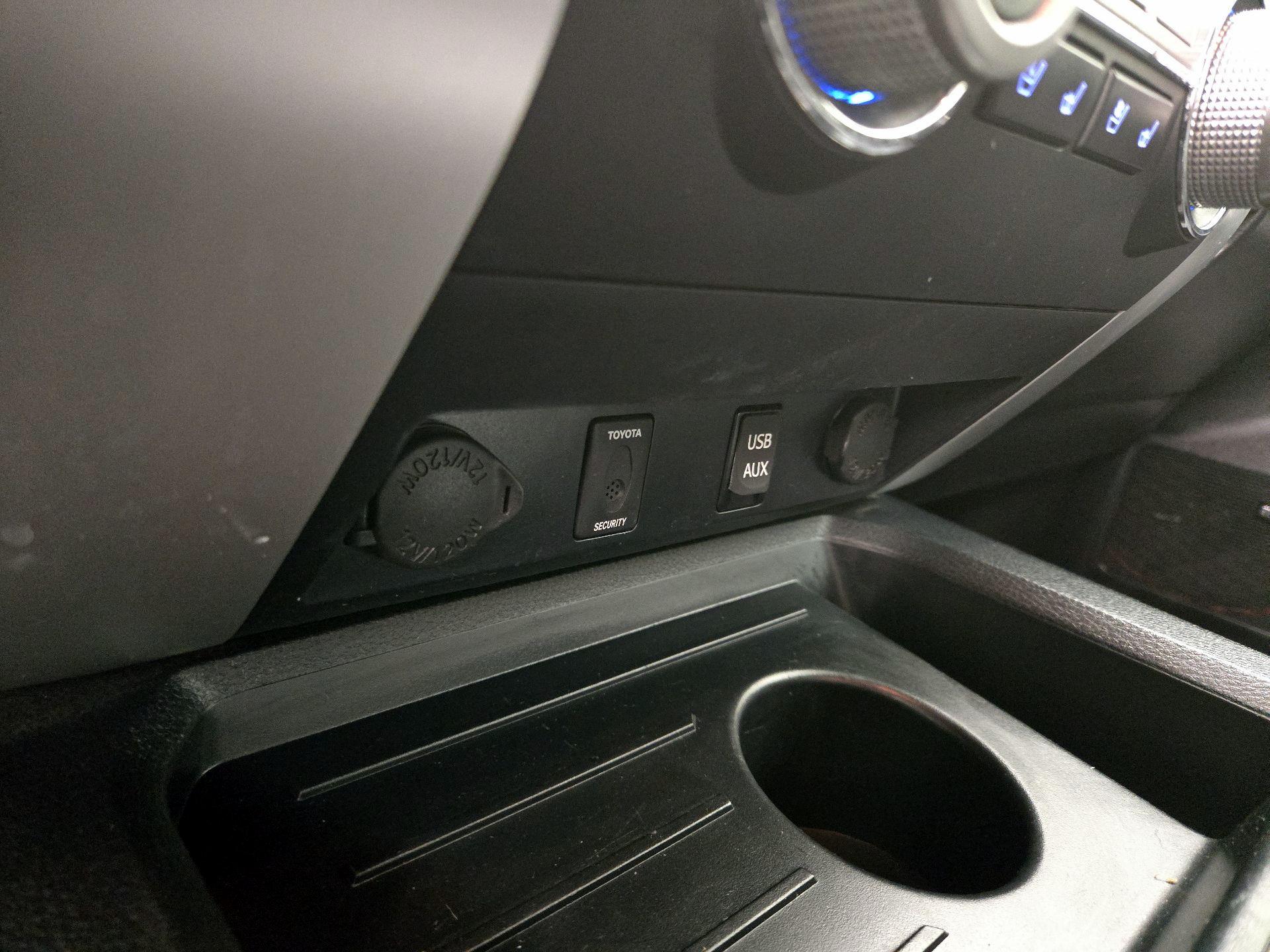 Thumbnail: 2019 Toyota Tundra - 19