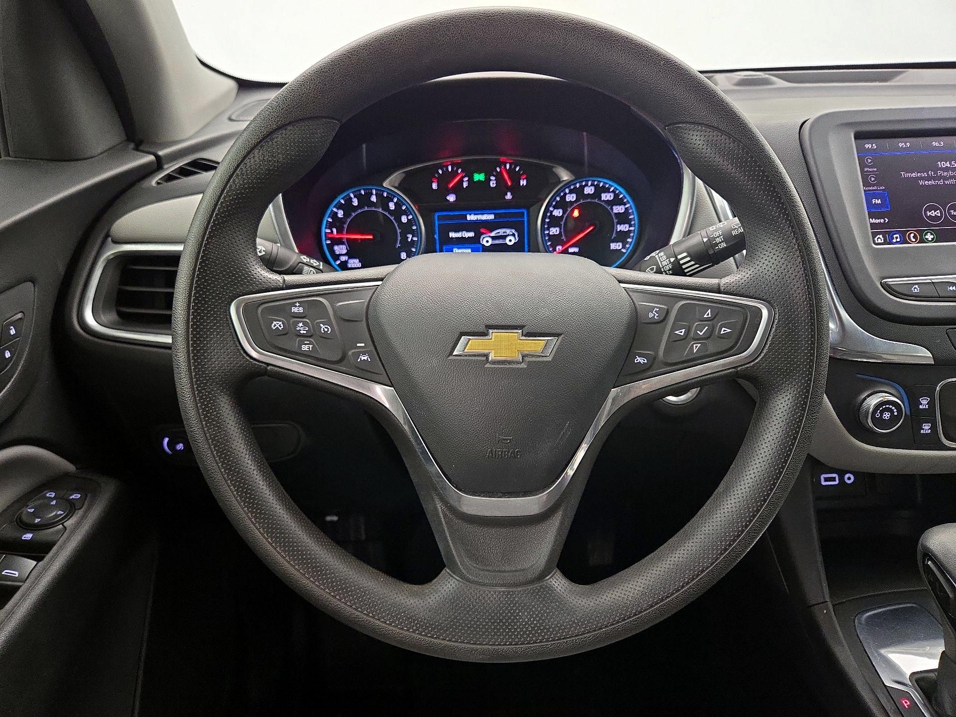 Thumbnail: 2022 Chevrolet Equinox - 10