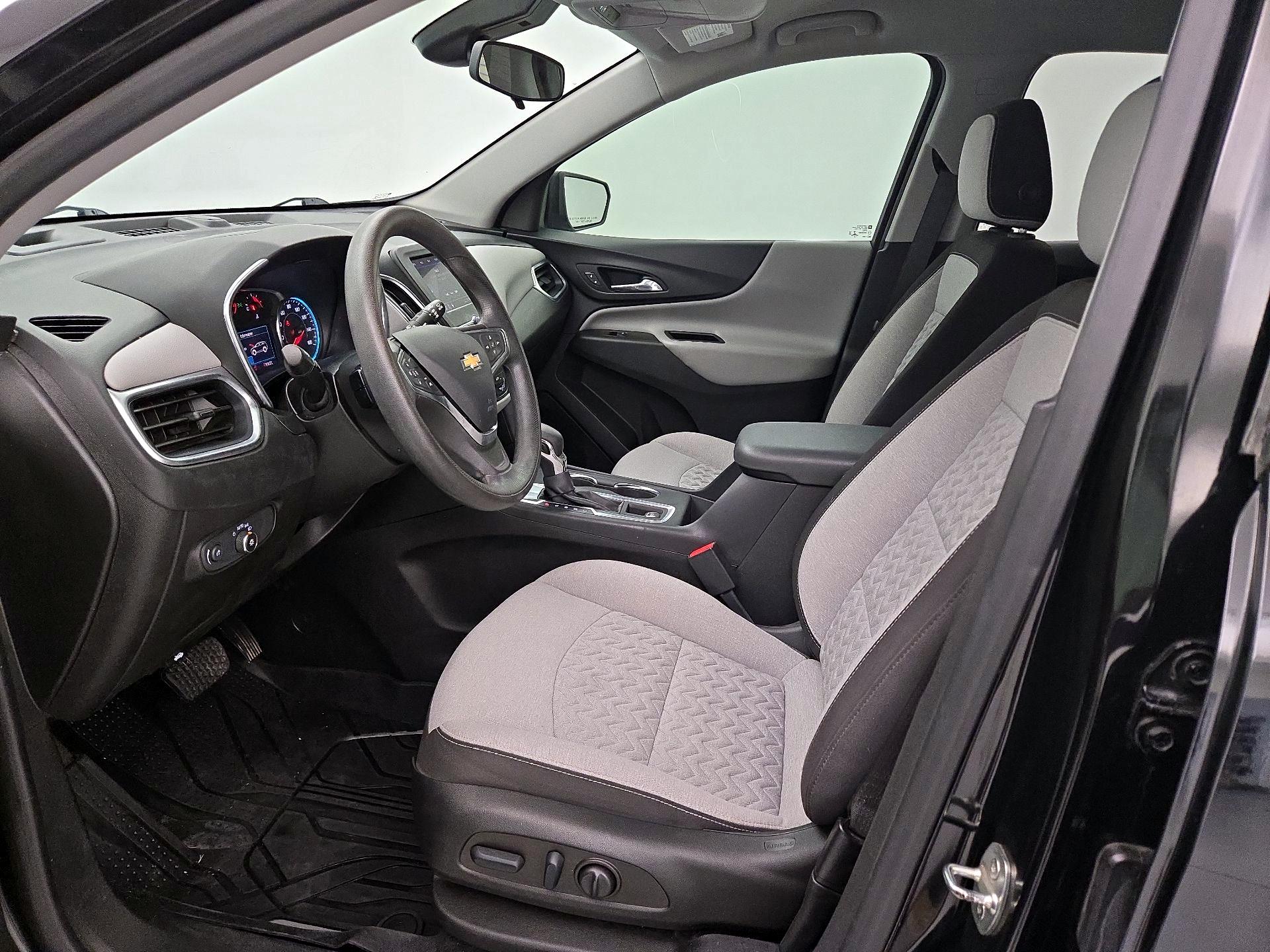 Thumbnail: 2022 Chevrolet Equinox - 11