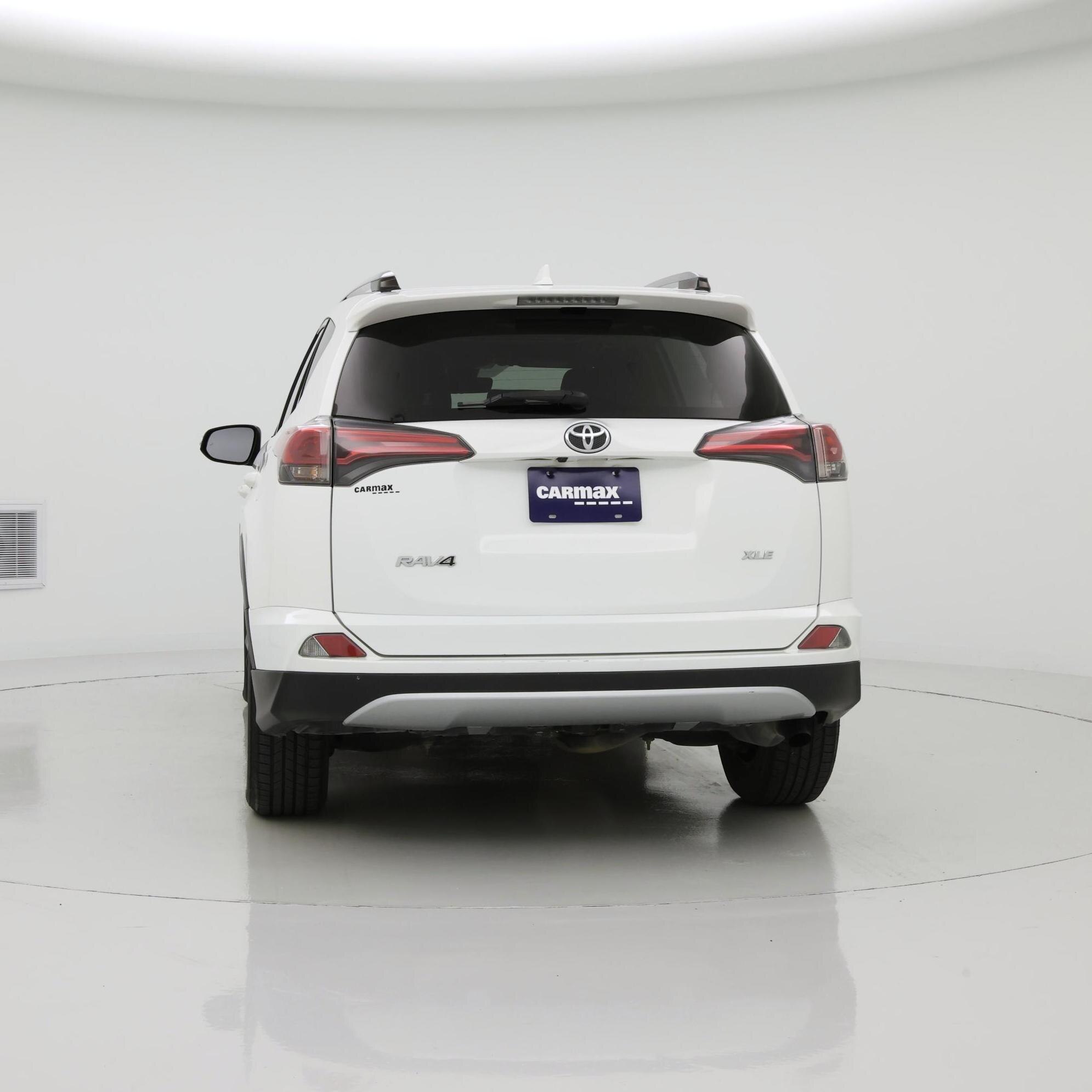 Thumbnail: 2018 Toyota RAV4 - 6