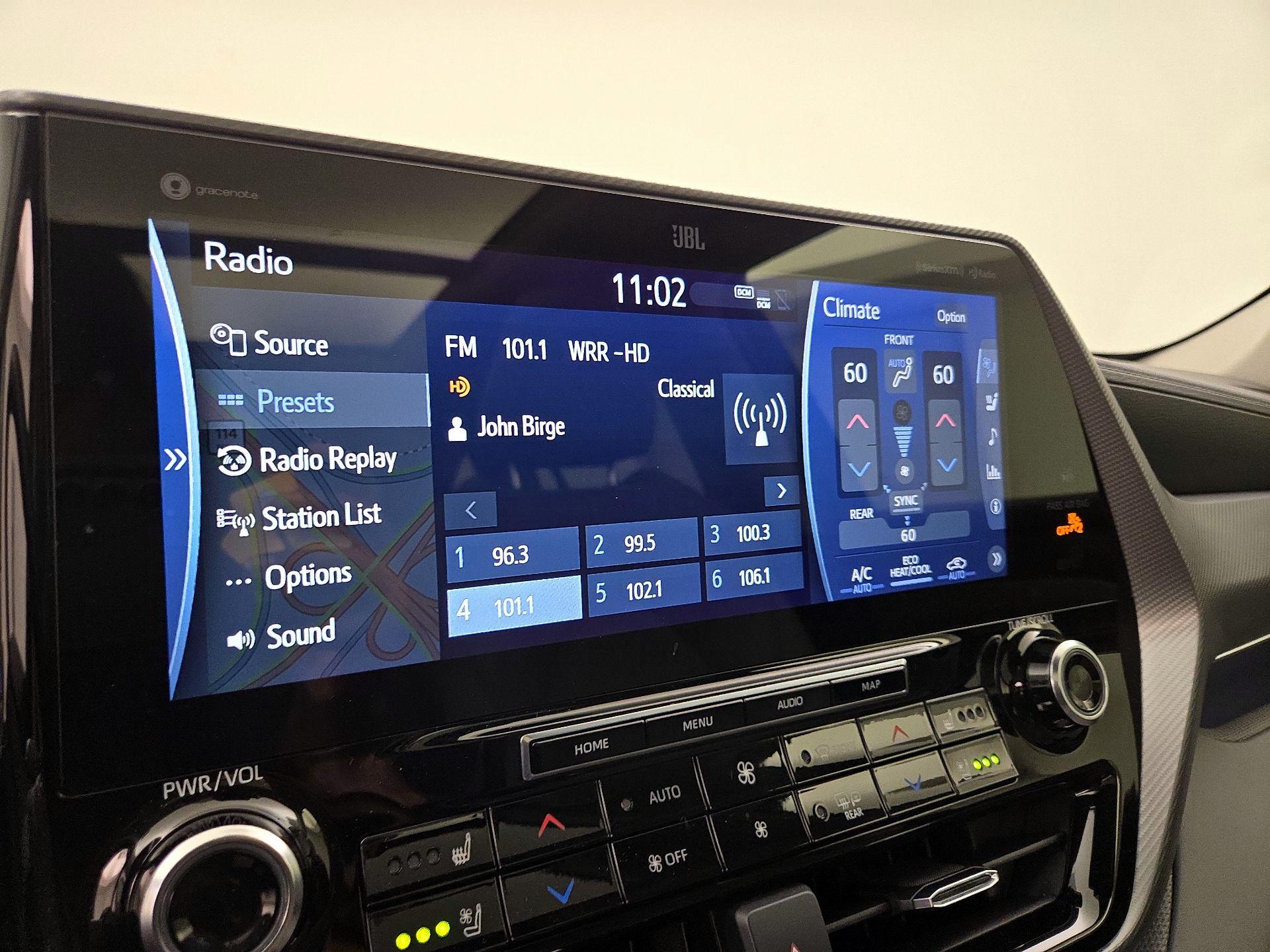 Thumbnail: 2021 Toyota Highlander - 16