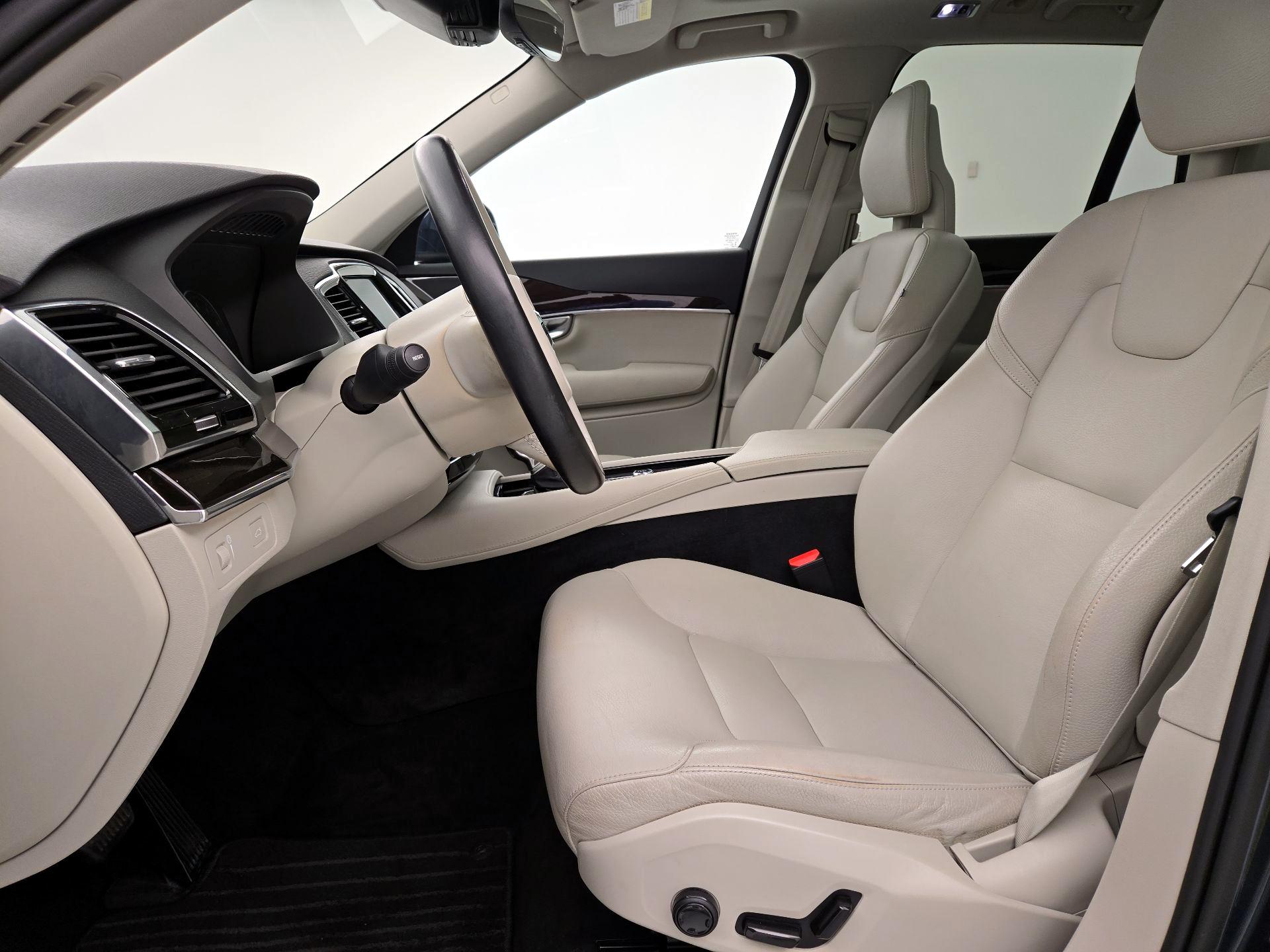 Thumbnail: 2018 Volvo XC90 - 11