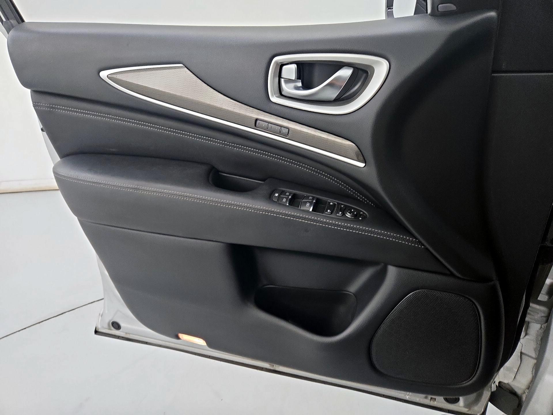 Thumbnail: 2020 INFINITI QX60 - 12