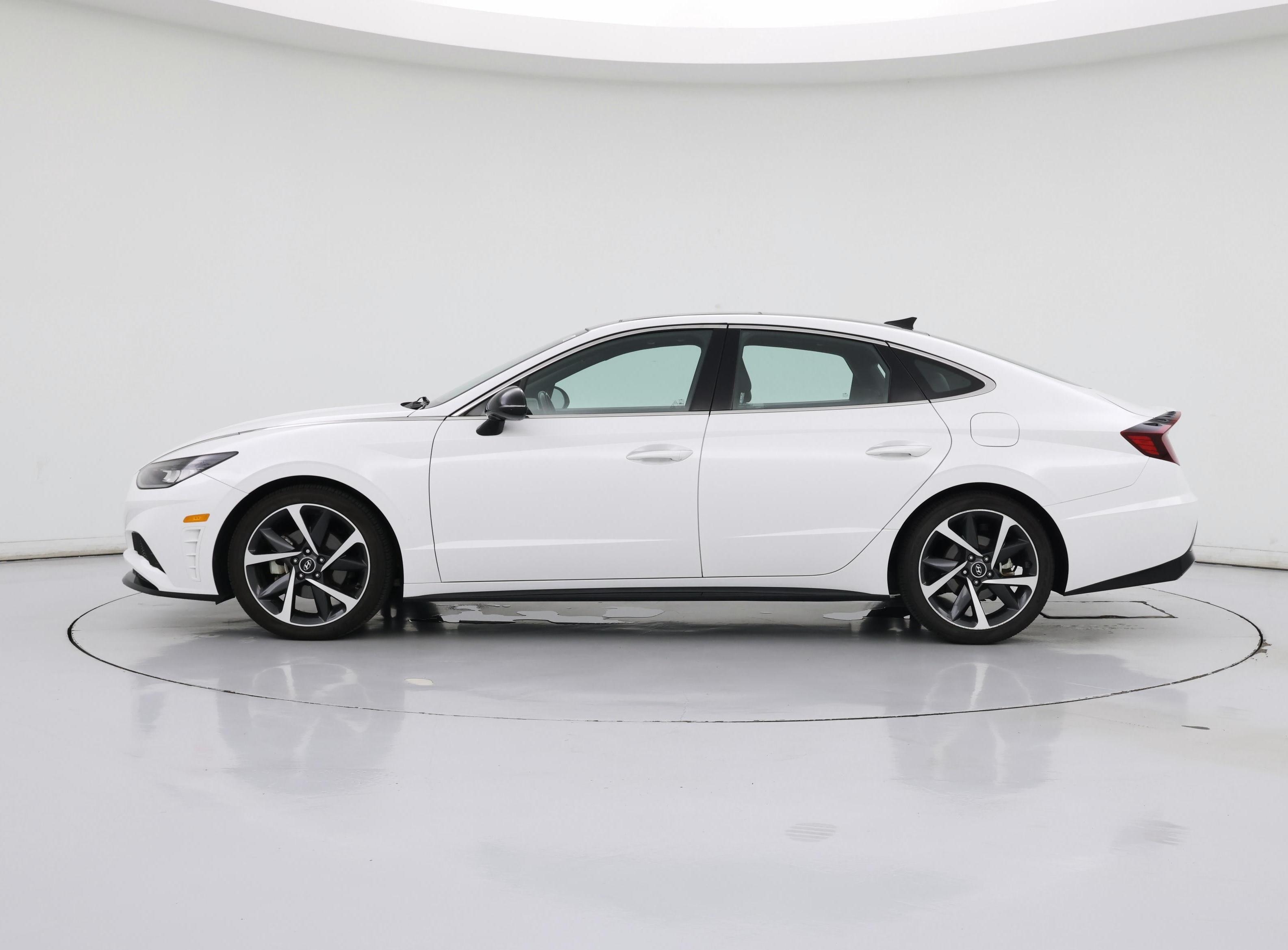 Thumbnail: 2022 Hyundai Sonata - 3