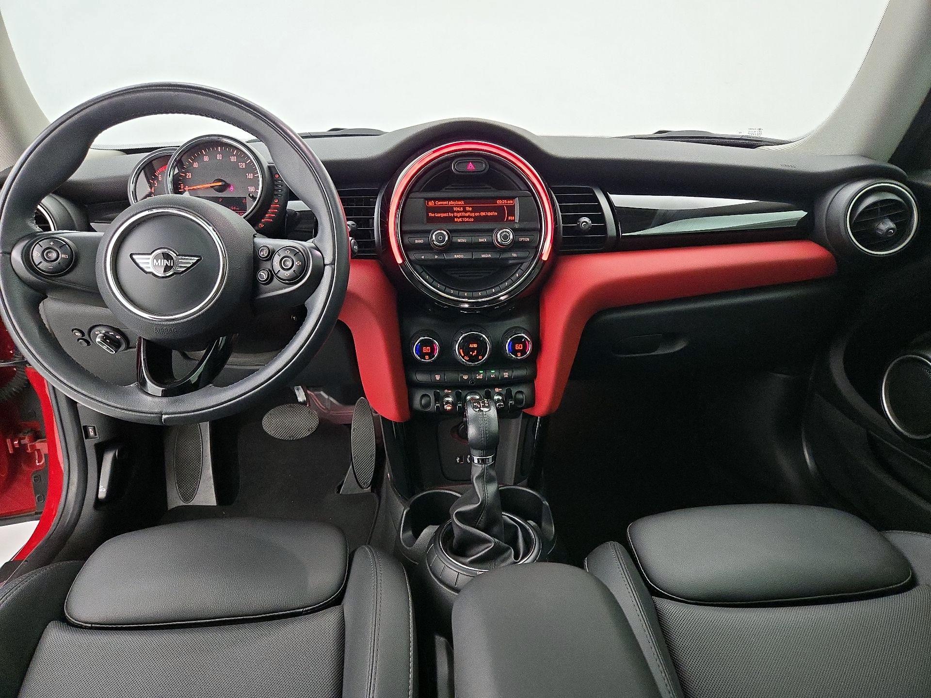 Thumbnail: 2015 MINI Cooper Hardtop - 9
