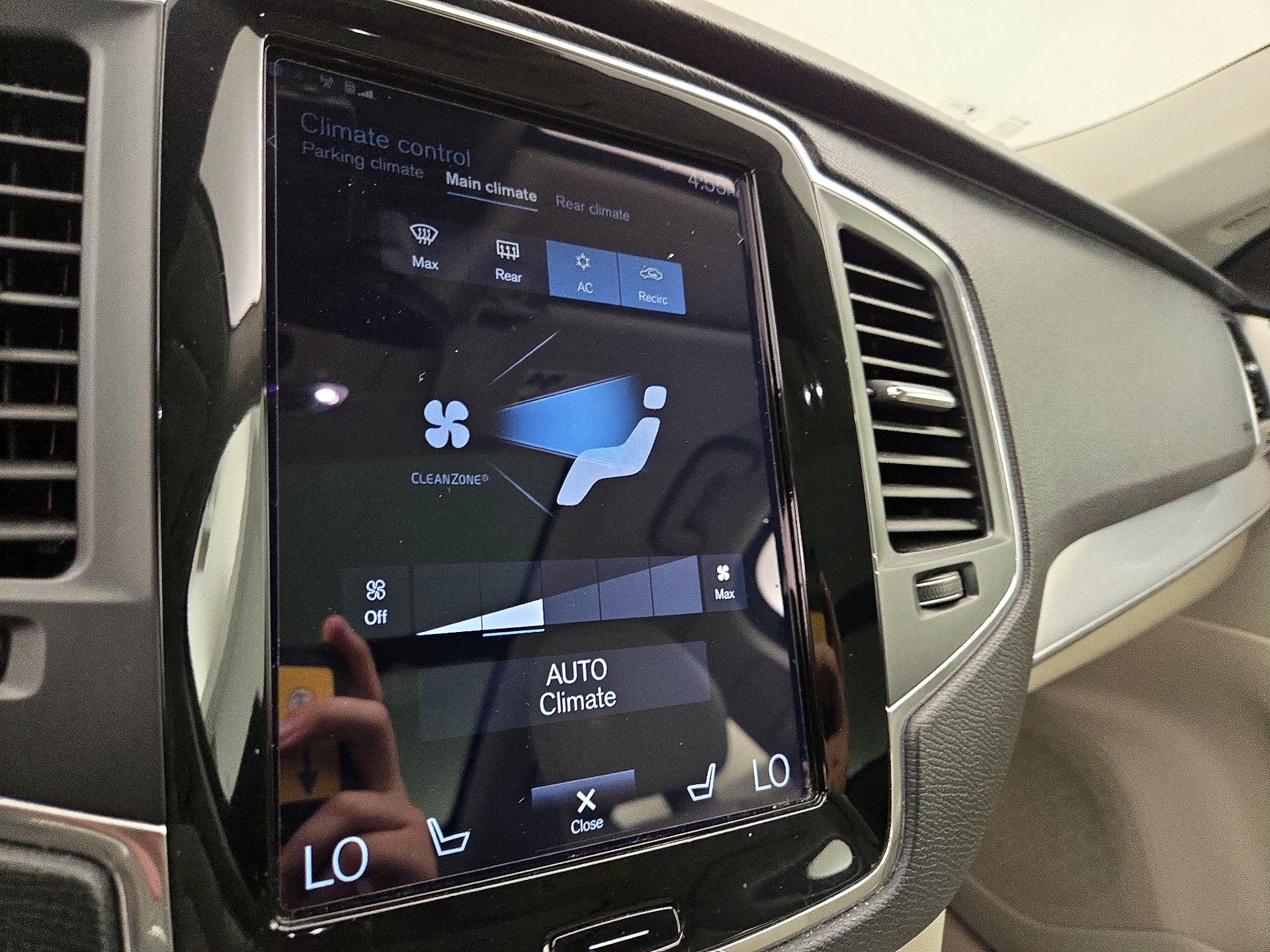 Thumbnail: 2018 Volvo XC90 - 17