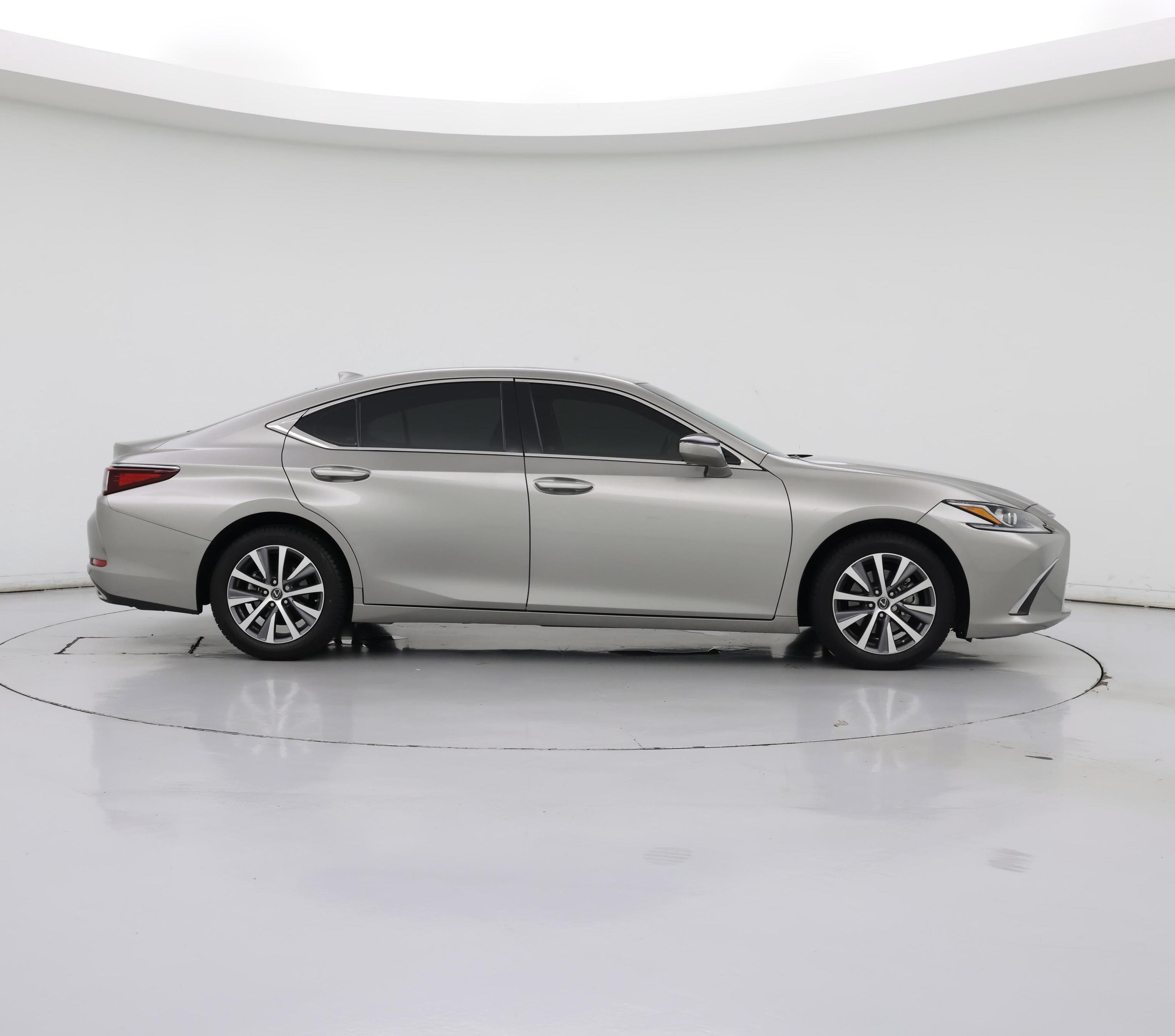 Thumbnail: 2020 Lexus ES - 7