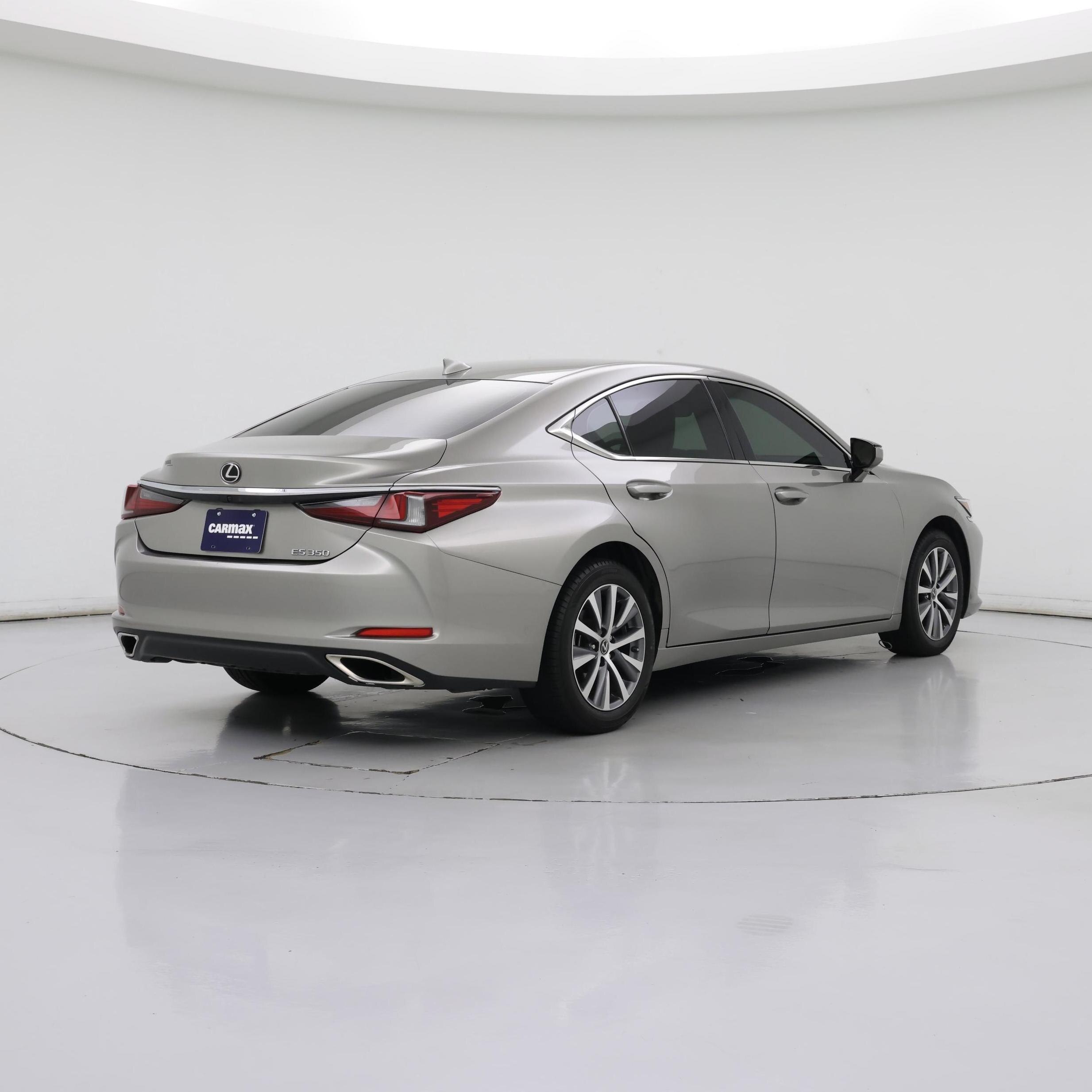 Thumbnail: 2020 Lexus ES - 8