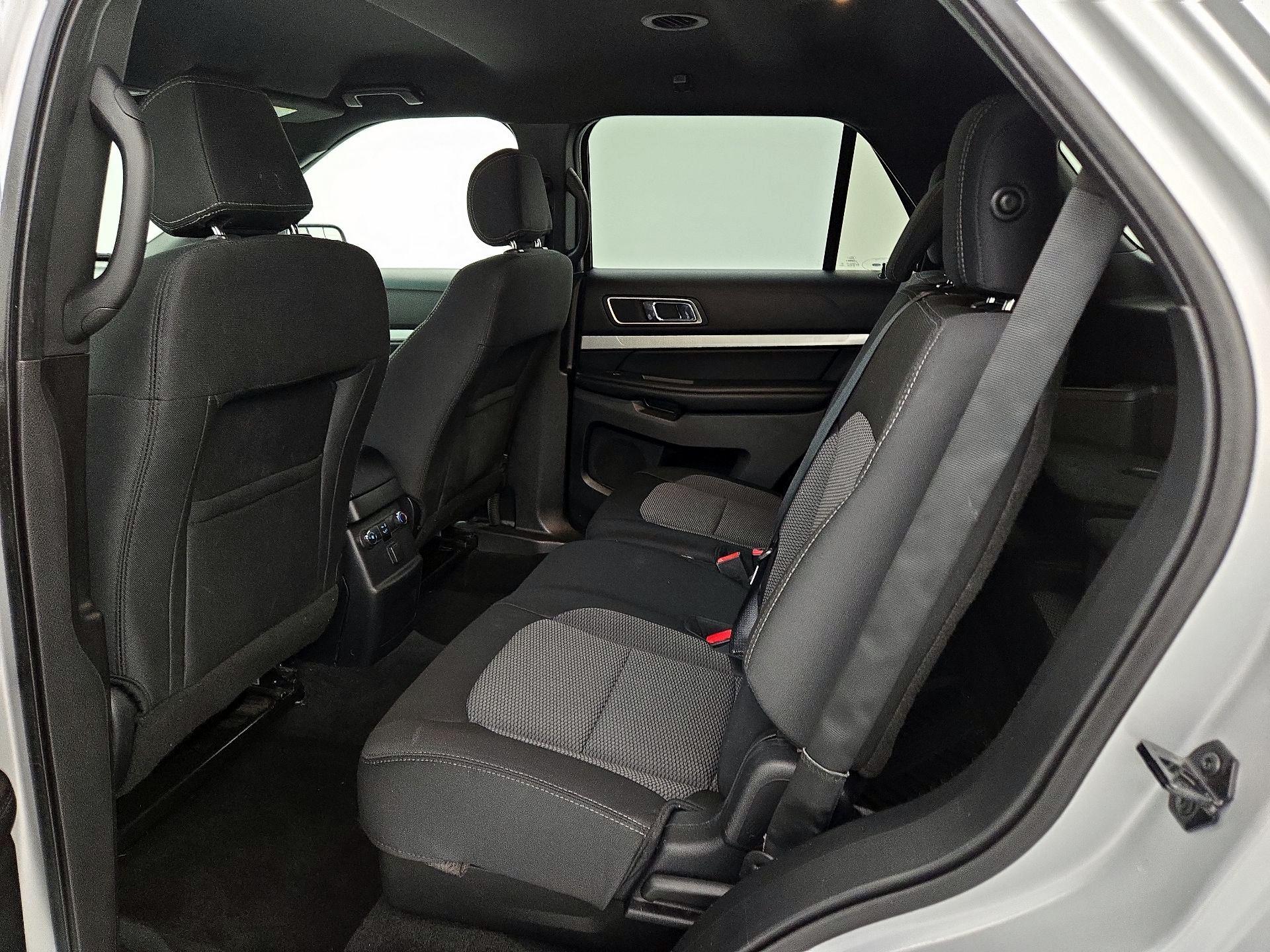 Thumbnail: 2016 Ford Explorer - 19