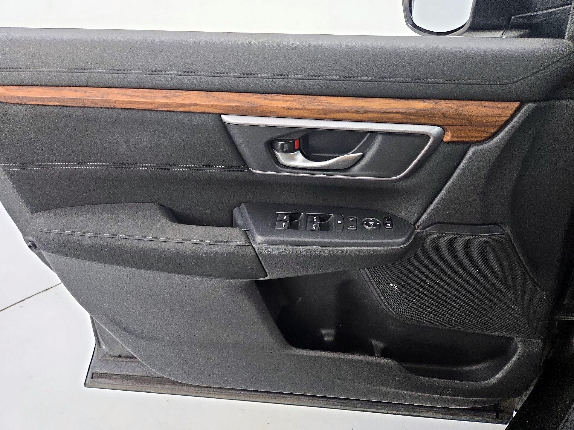 Thumbnail: 2017 Honda CR-V - 12
