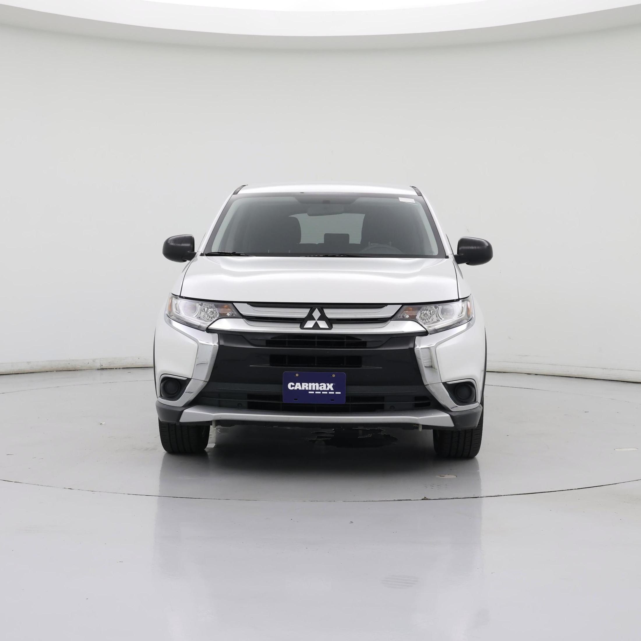 Thumbnail: 2017 Mitsubishi Outlander - 5