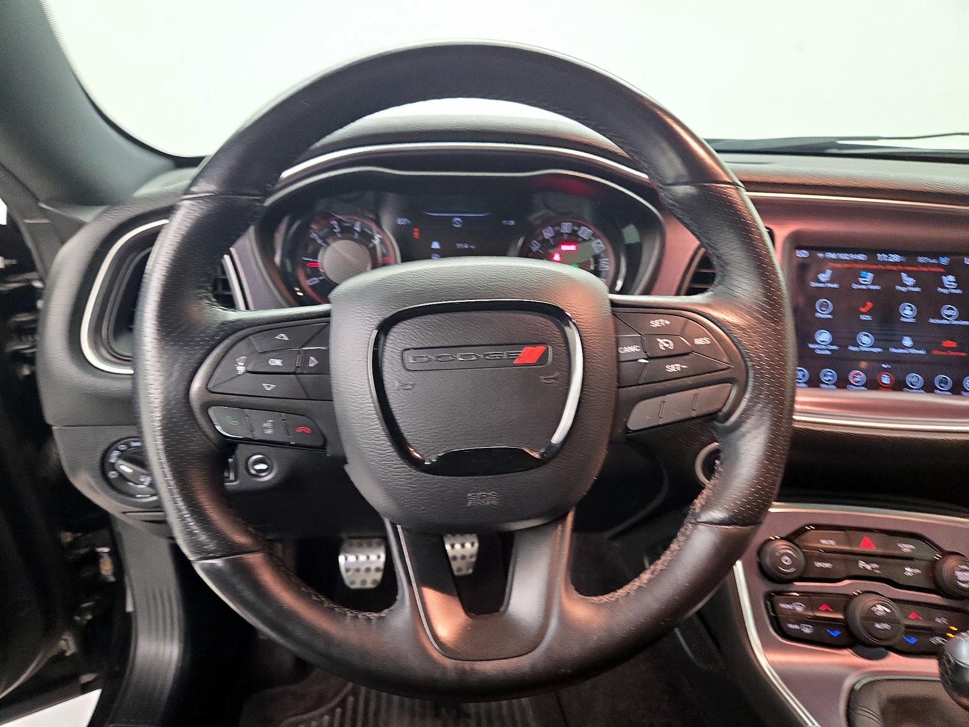 Thumbnail: 2017 Dodge Challenger - 10