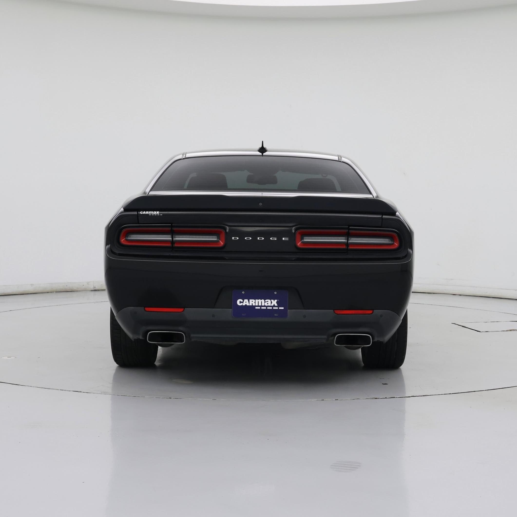 Thumbnail: 2017 Dodge Challenger - 6