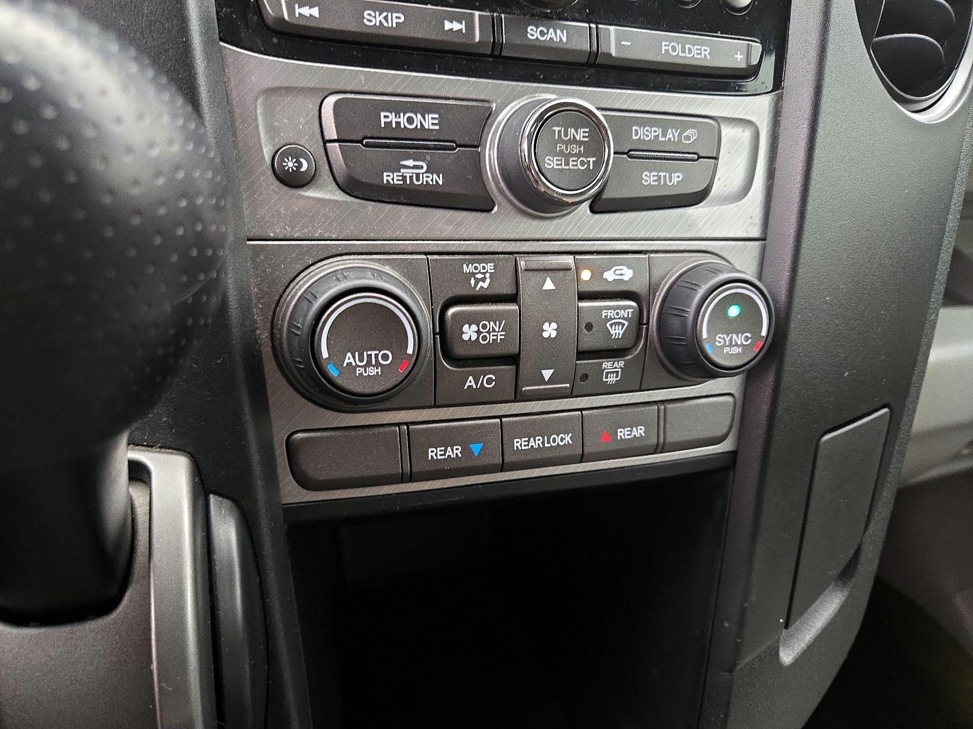 Thumbnail: 2013 Honda Pilot - 16