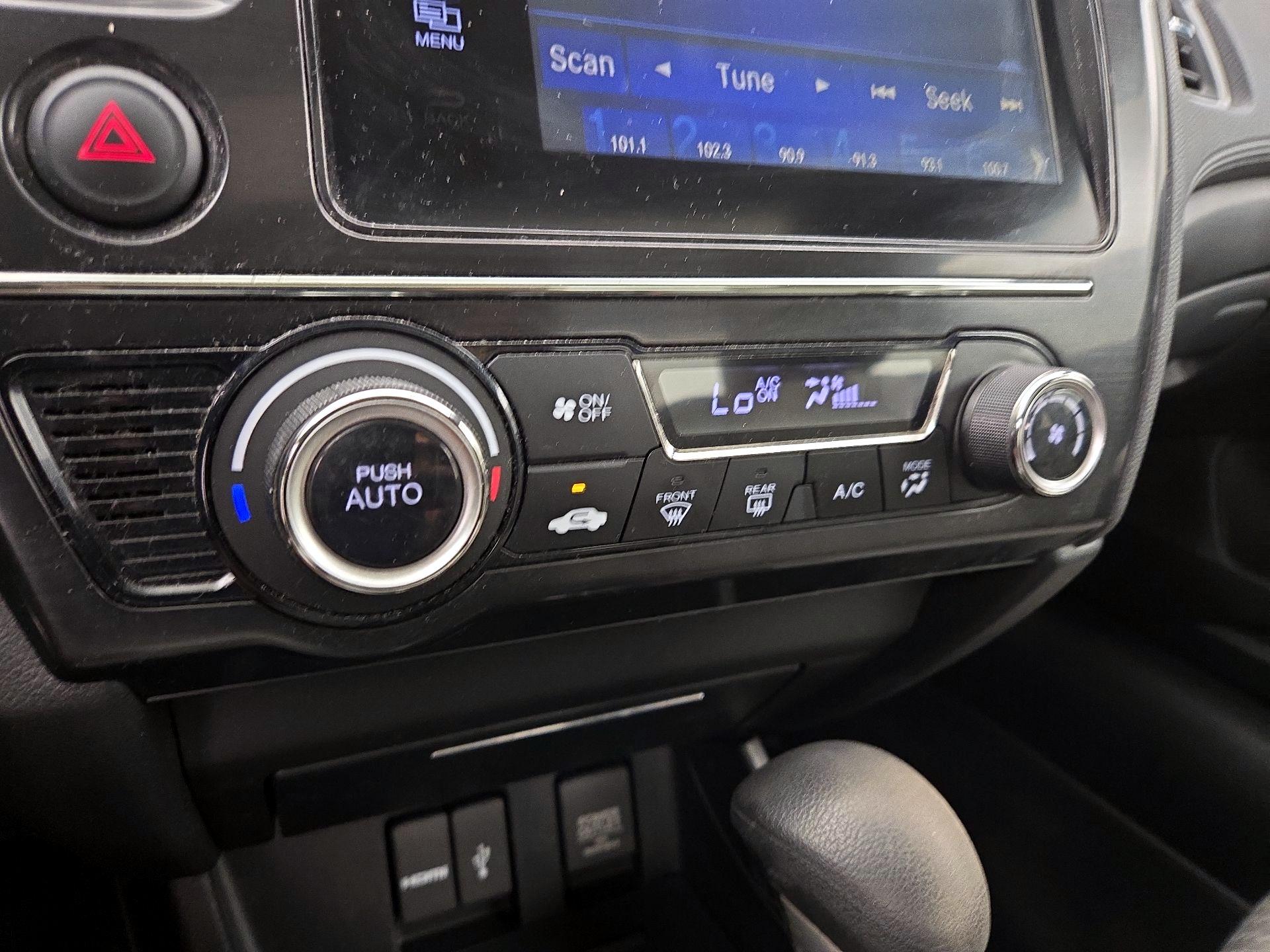 Thumbnail: 2015 Honda Civic - 16
