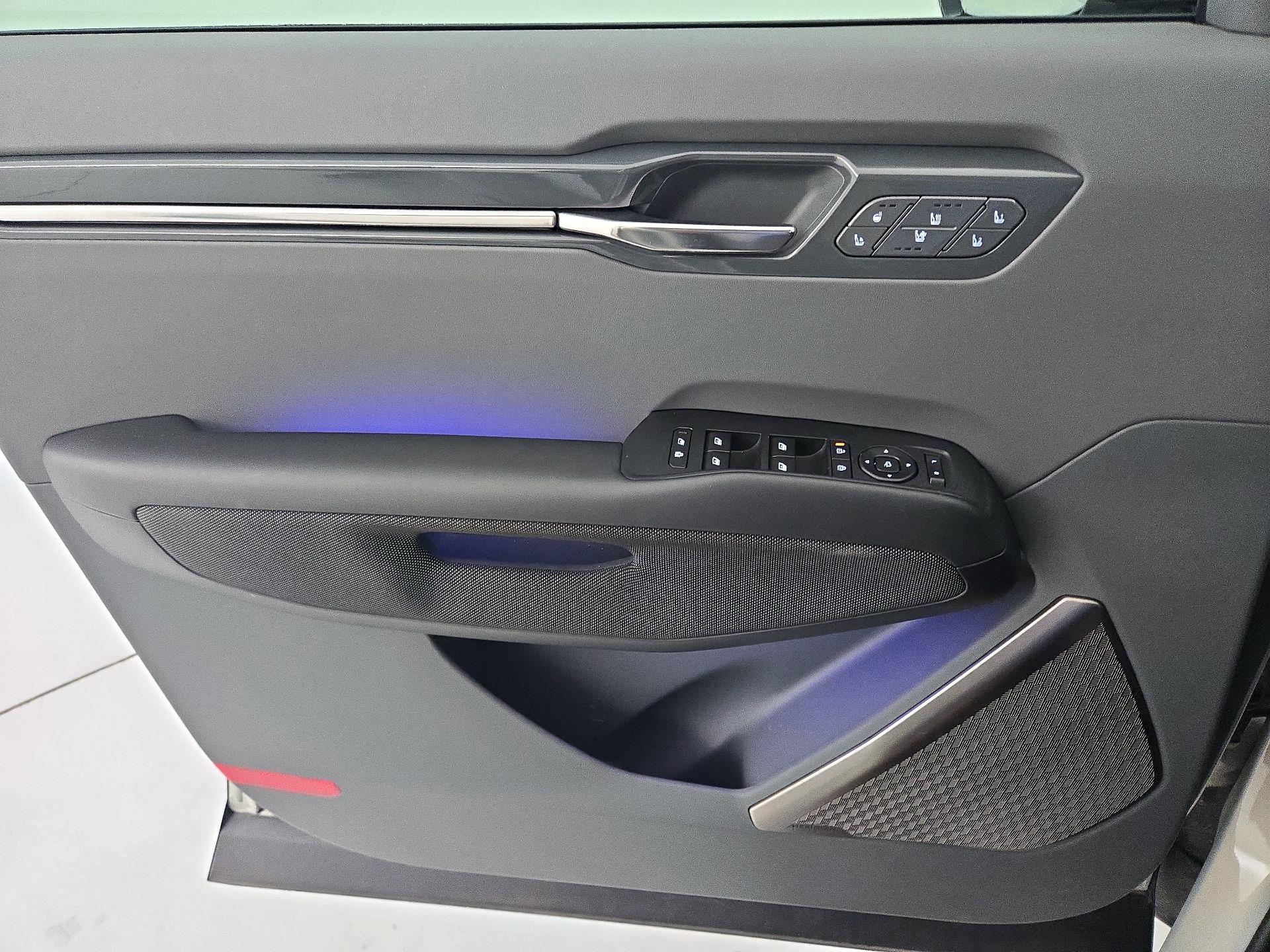 Thumbnail: 2024 Kia EV9 - 12