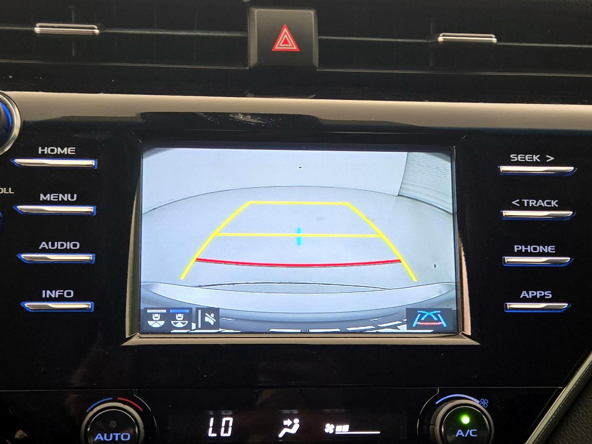 Thumbnail: 2018 Toyota Camry - 14