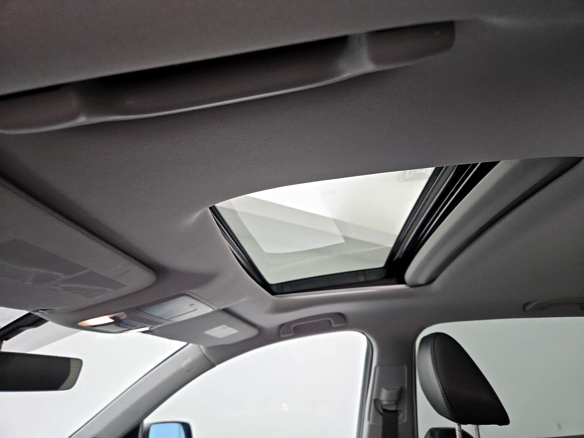Thumbnail: 2016 Acura MDX - 19