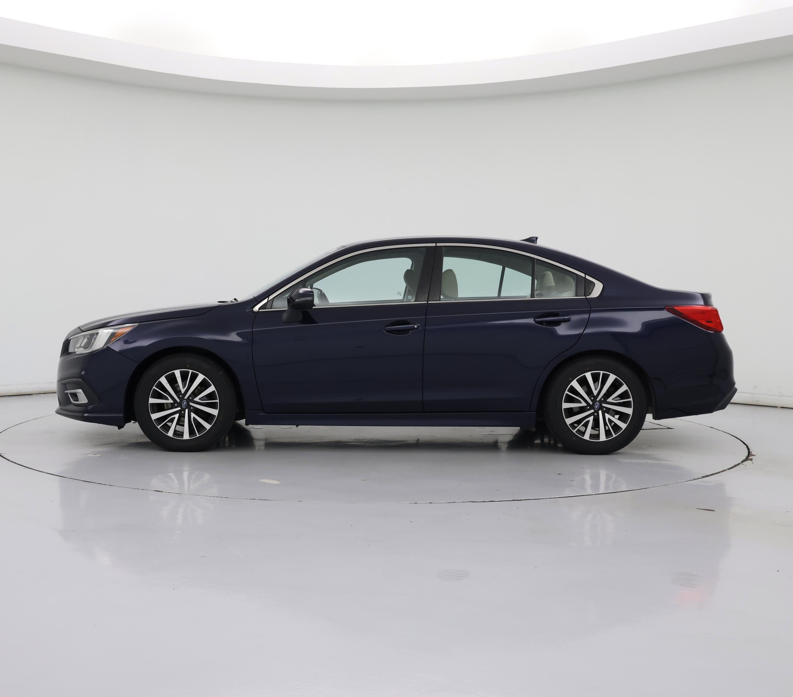 Thumbnail: 2018 Subaru Legacy - 3