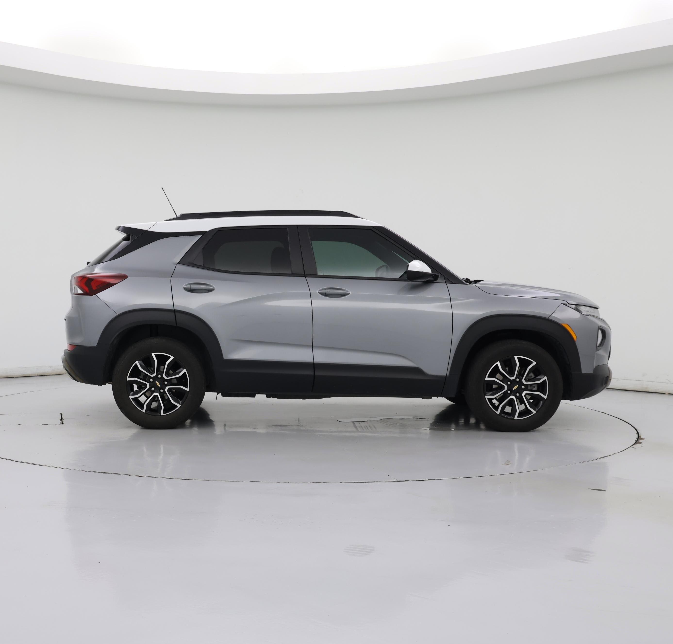 Thumbnail: 2023 Chevrolet TrailBlazer - 7
