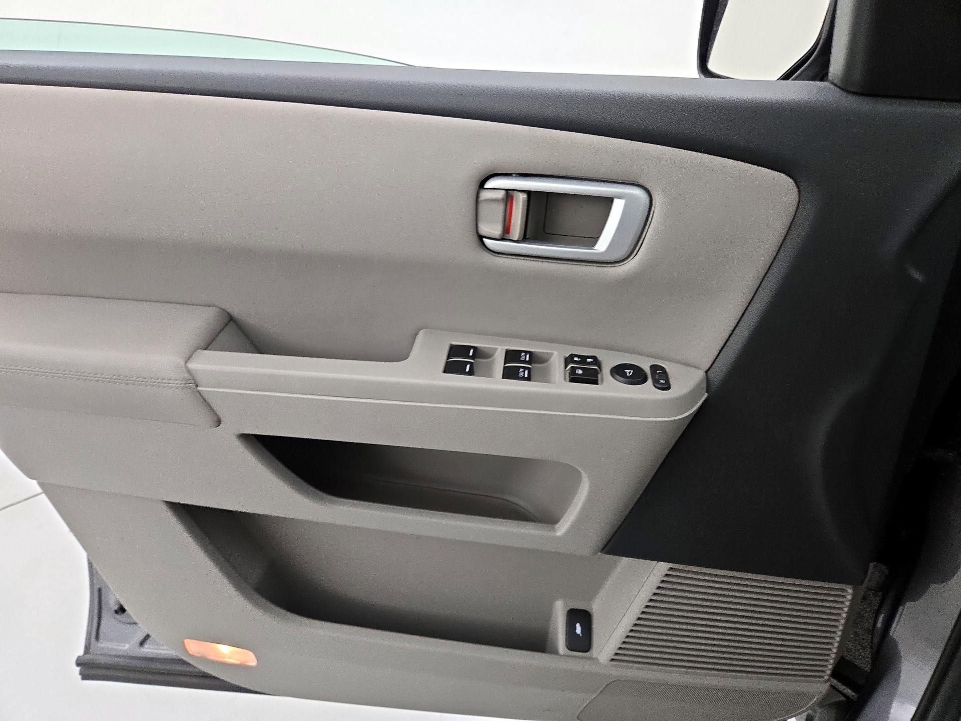 Thumbnail: 2014 Honda Pilot - 12