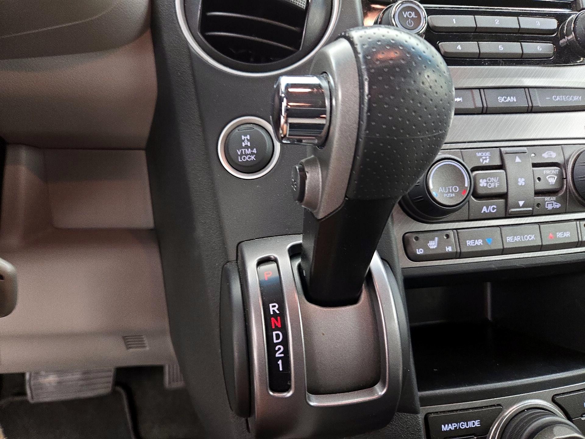 Thumbnail: 2014 Honda Pilot - 17