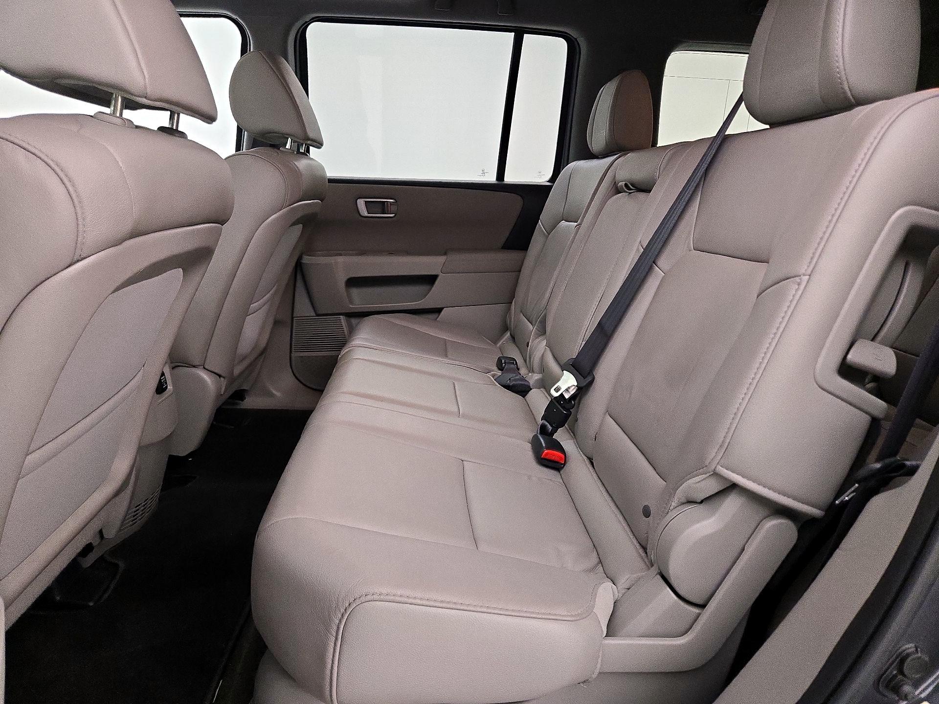 Thumbnail: 2014 Honda Pilot - 20
