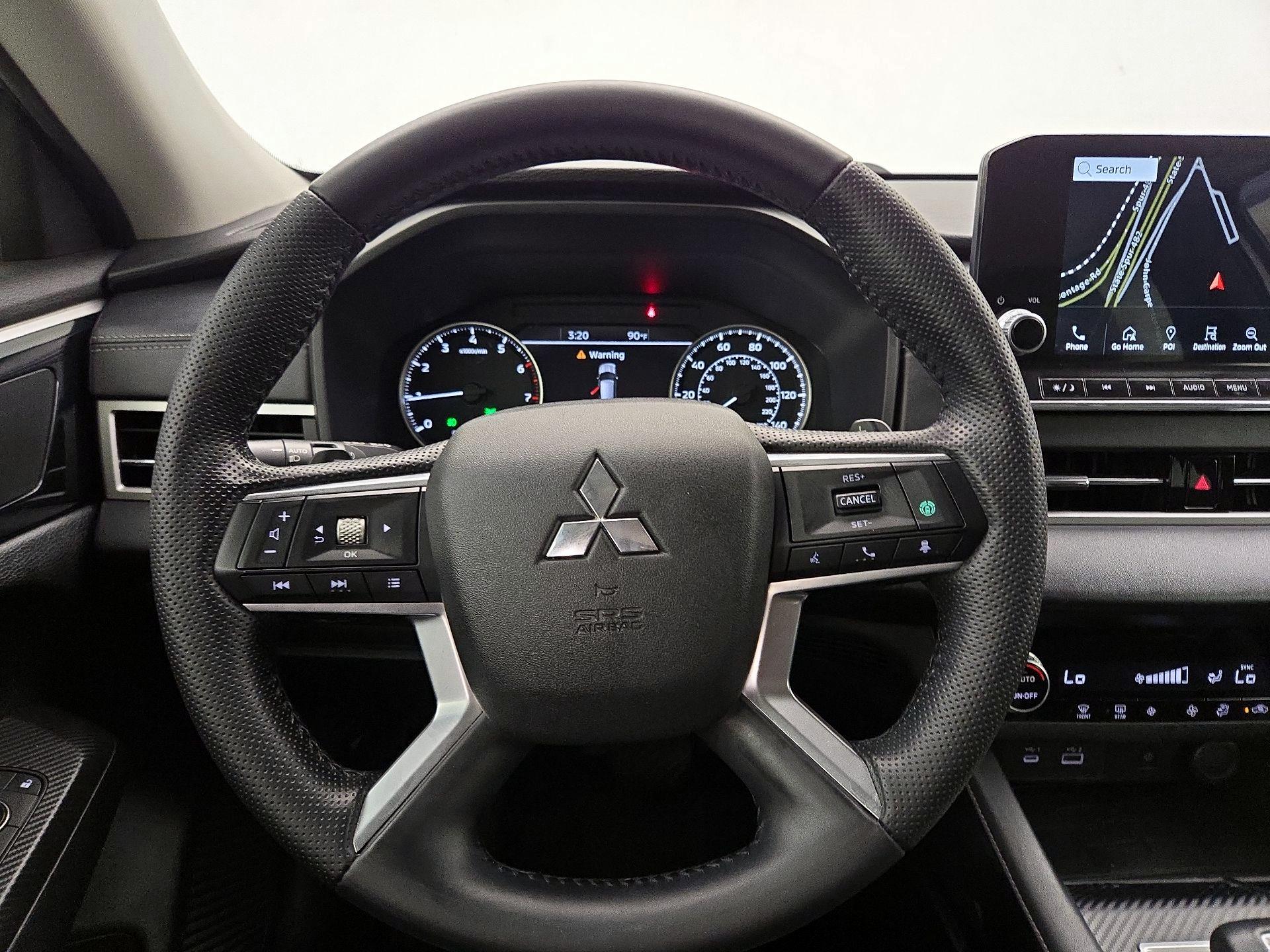 Thumbnail: 2022 Mitsubishi Outlander - 10