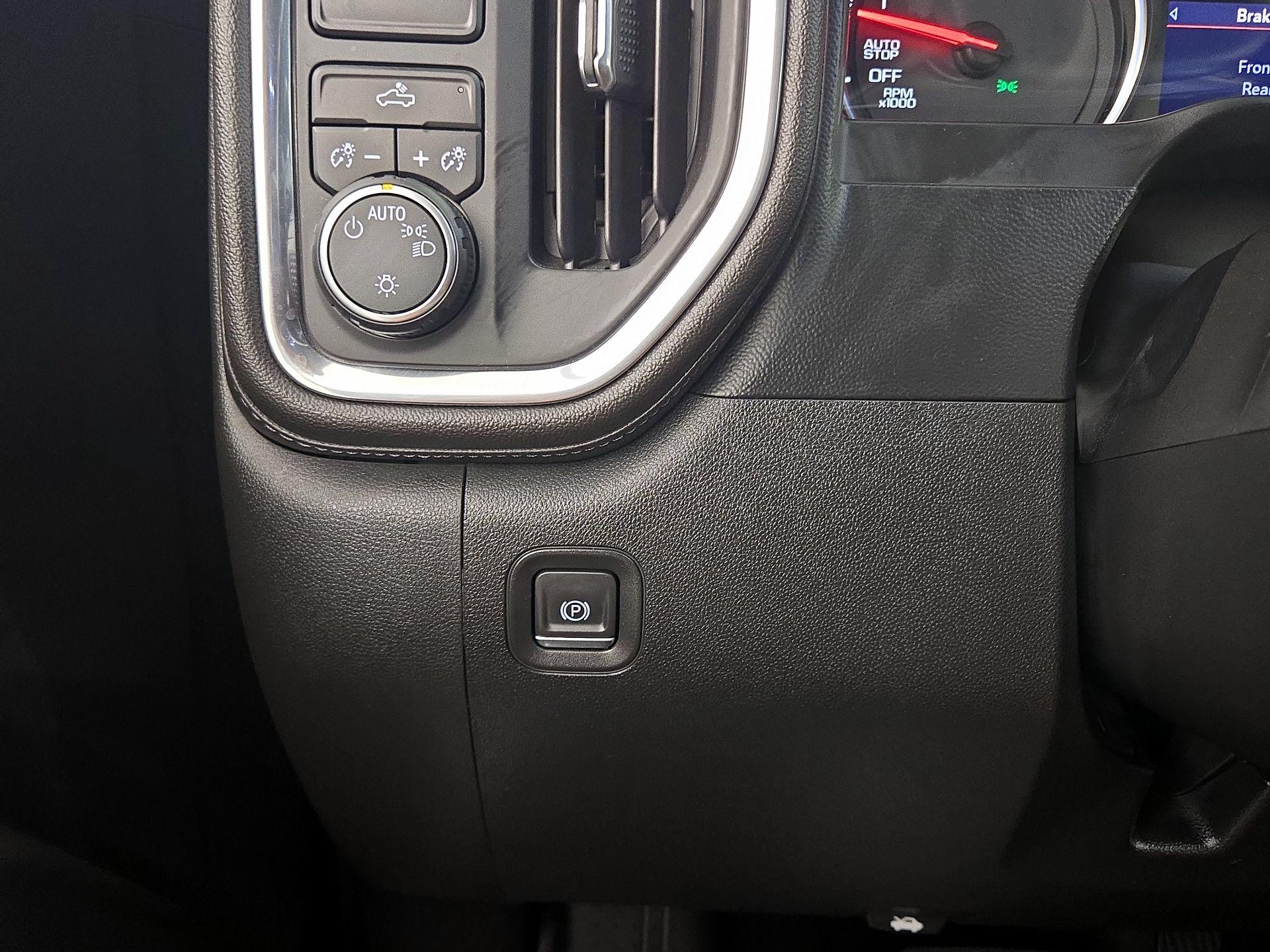 Thumbnail: 2019 Chevrolet Silverado 1500 - 13